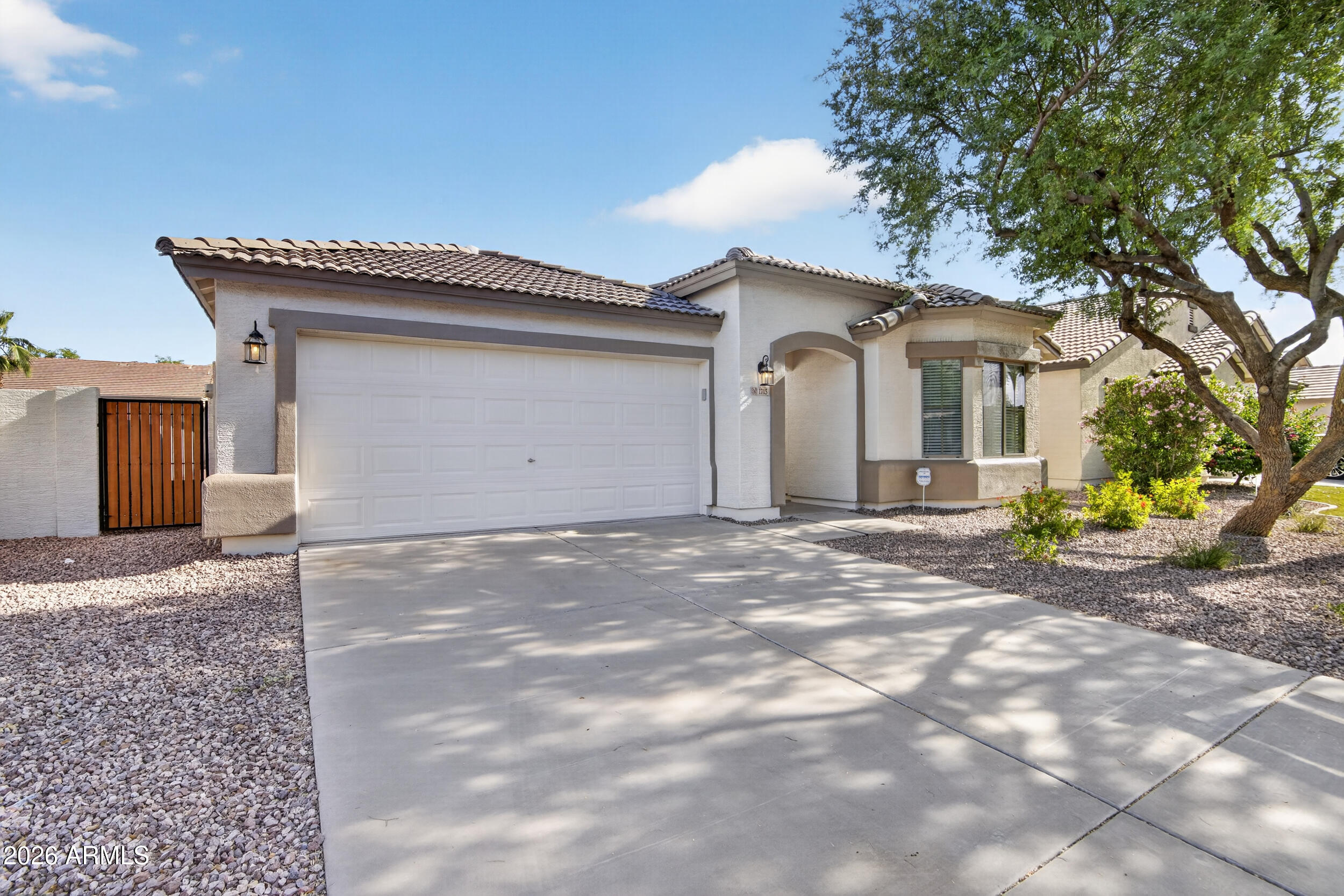 1715 E BRANHAM Lane