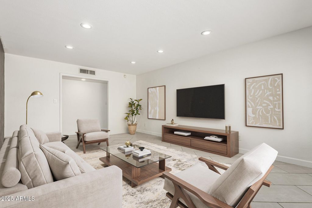 Photo of 2327 E Pebble Beach Drive, Tempe, AZ 85282 (MLS # 6860154)