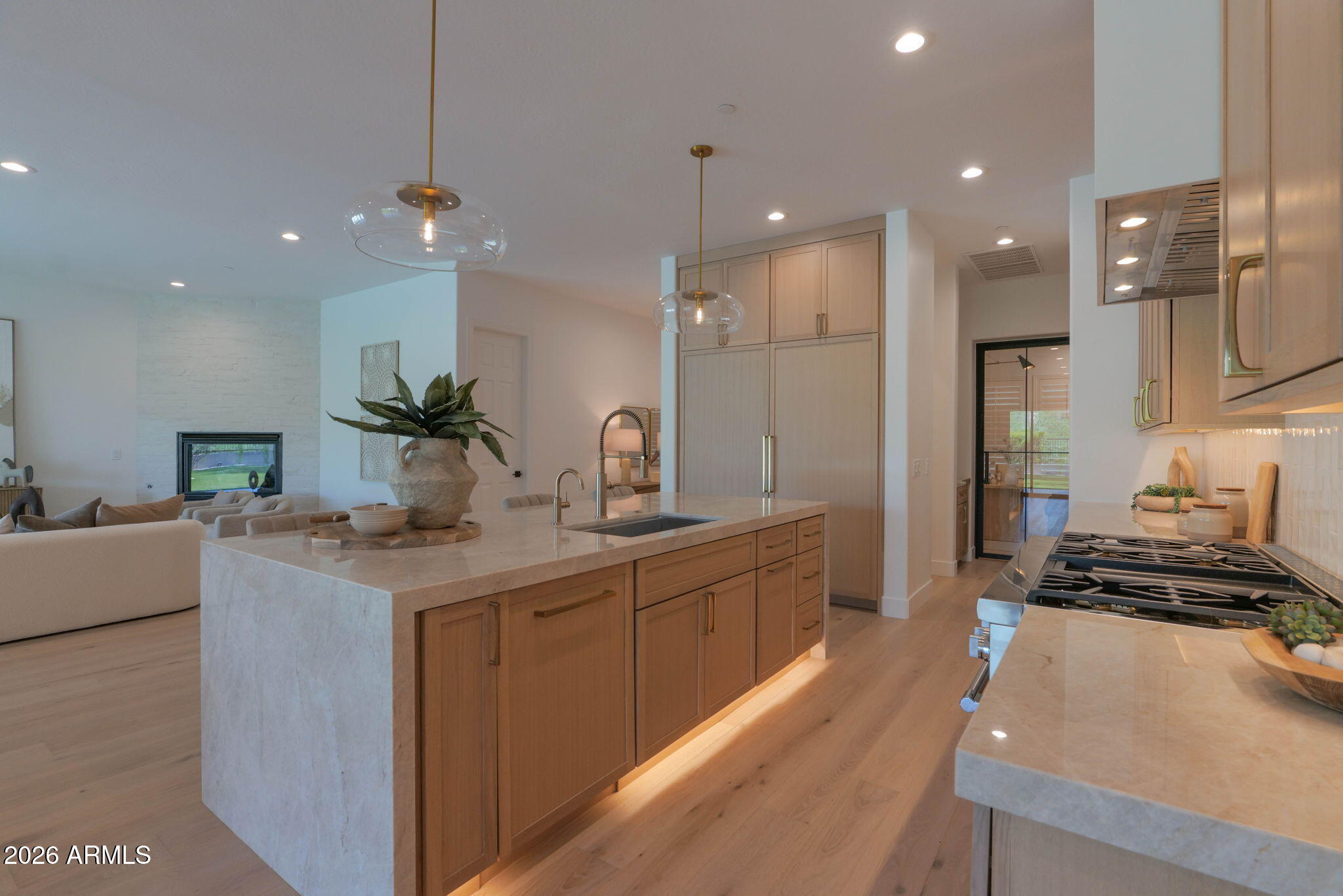 10018 E RIDGERUNNER Drive