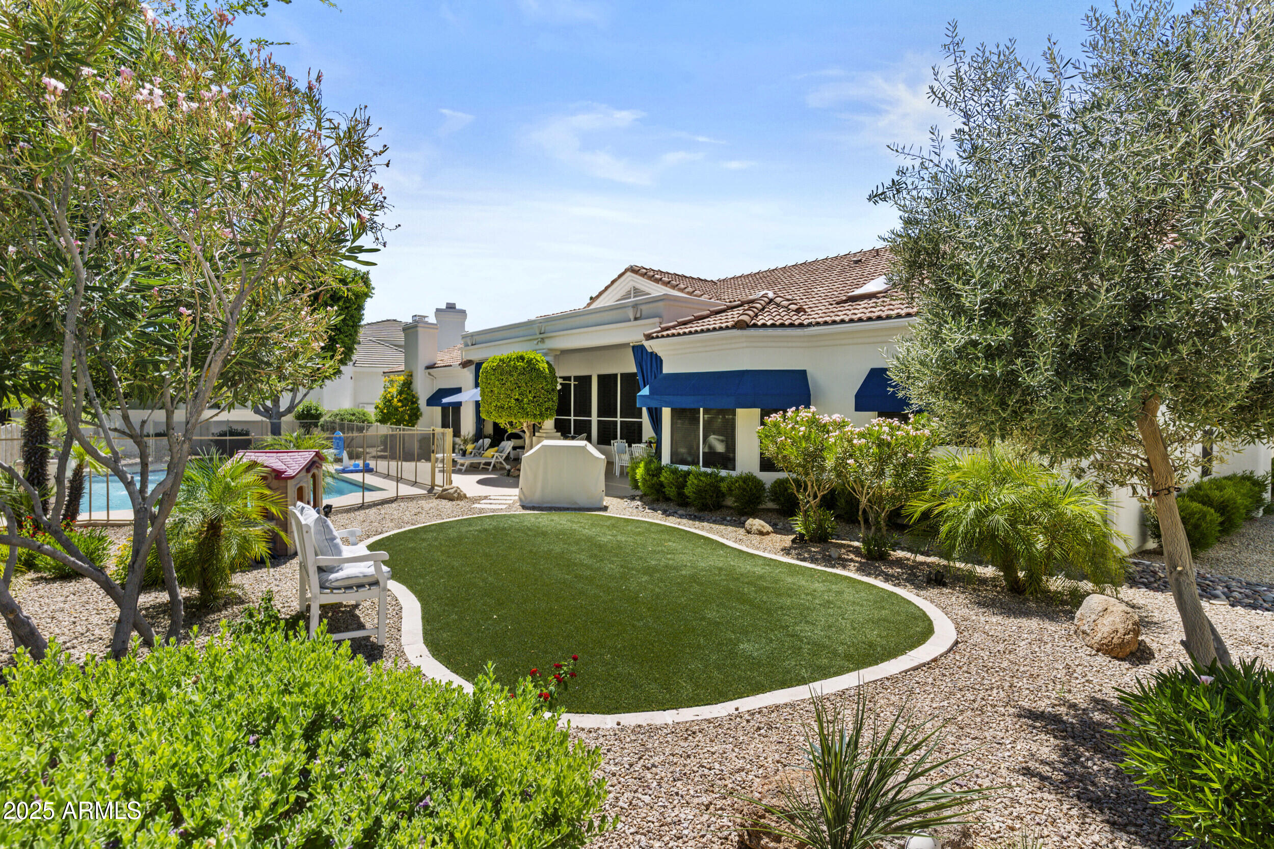 11439 E bella vista Street