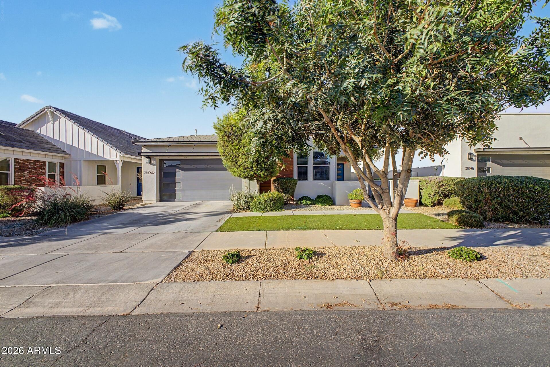 22742 E Poco Calle --