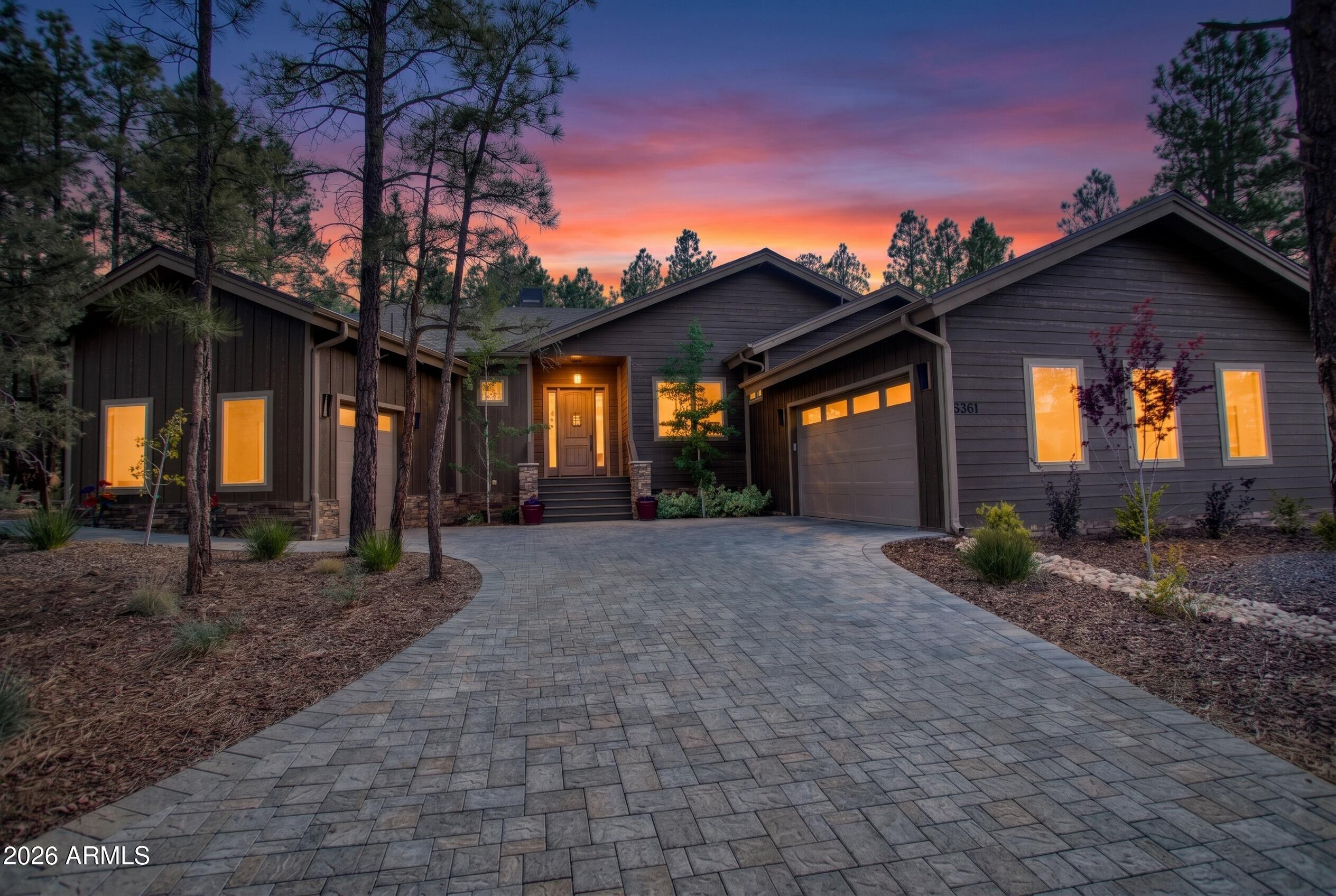 3361 W Mariposa Lane Lane
