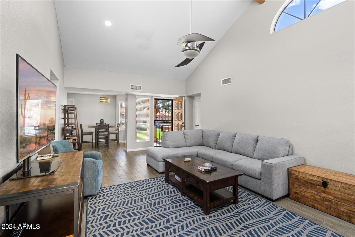 9058 E GELDING Drive