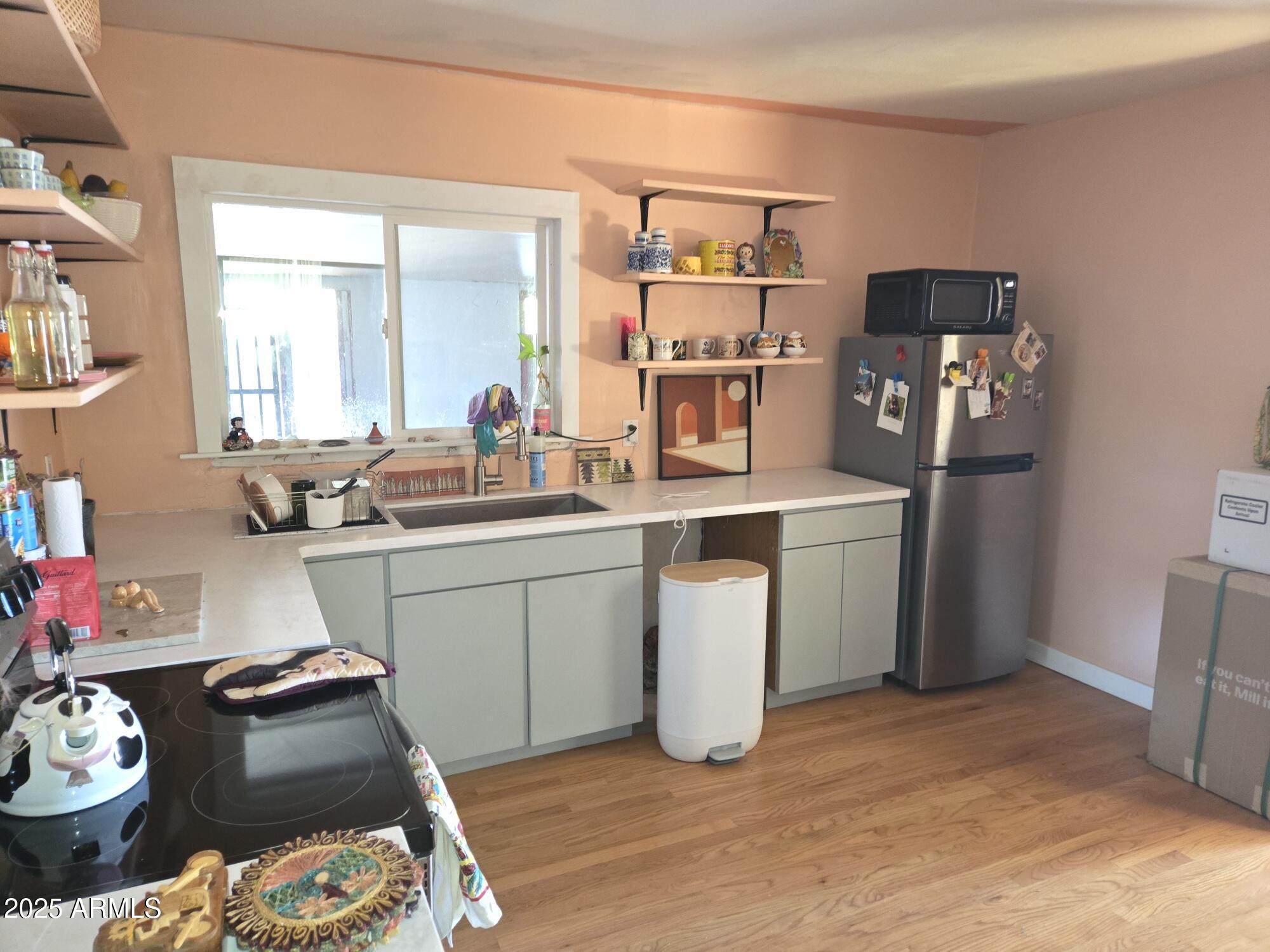 1118 E GARFIELD Street