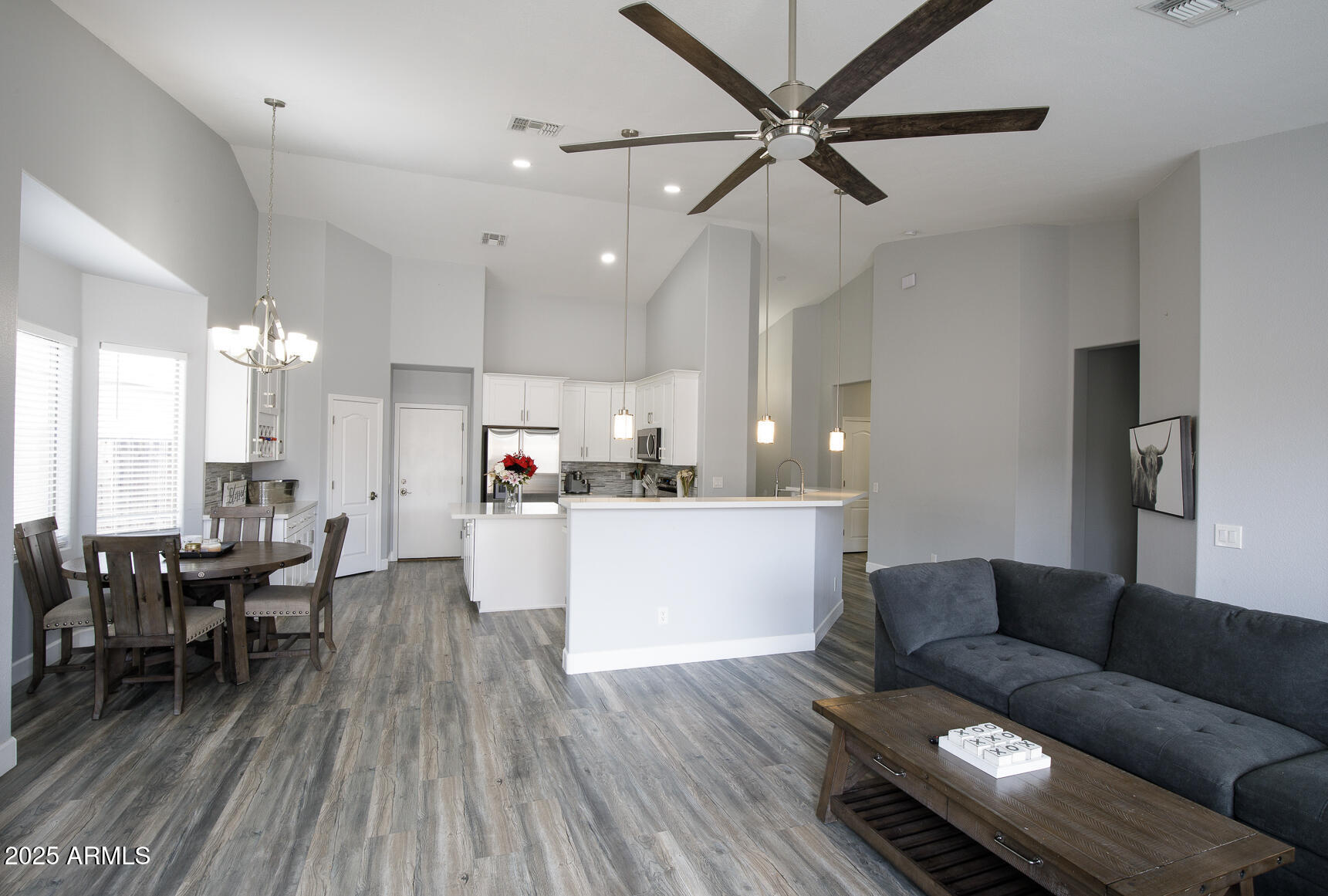 13018 W PERSHING Street