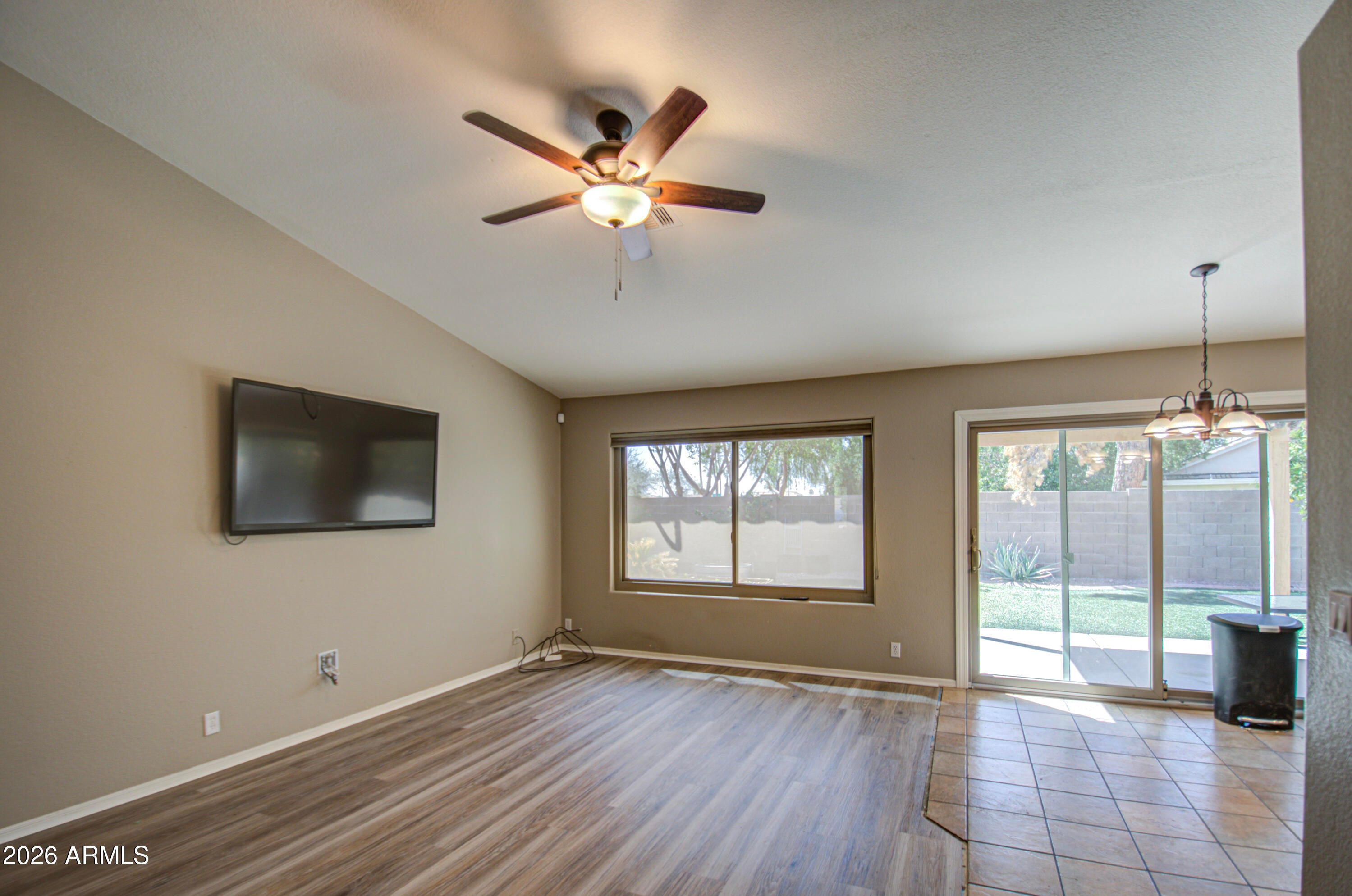 2560 S ROWEN --