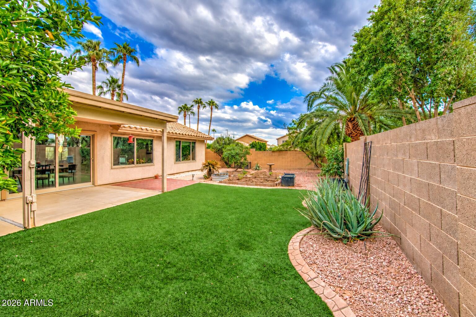 2560 S ROWEN --