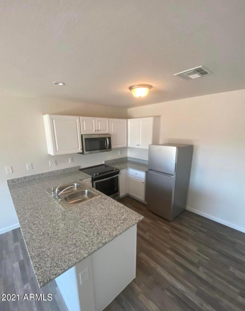 101 E Bobcat Place
