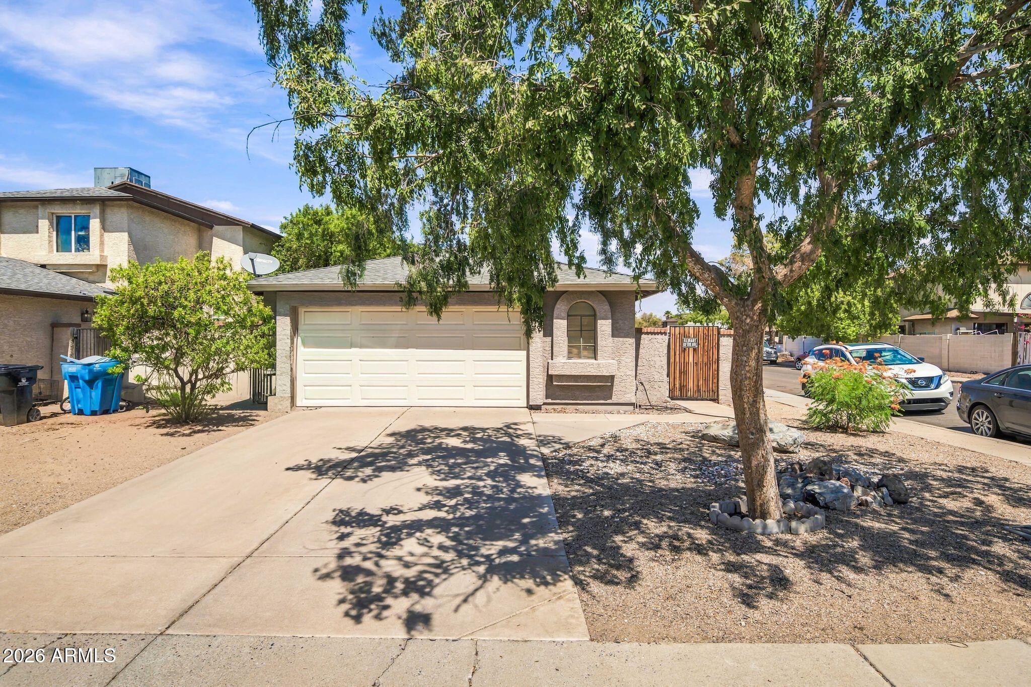3704 W VILLA MARIA Drive