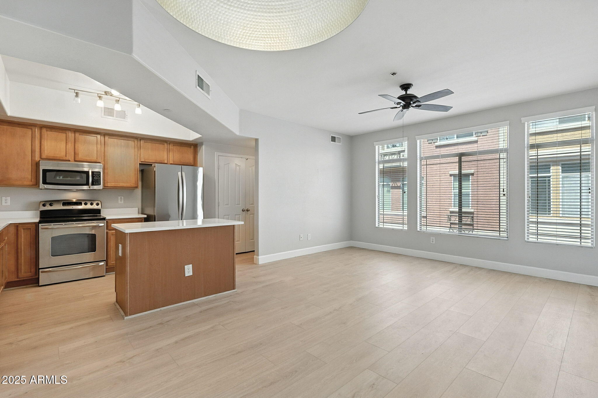 900 S 94TH Street 1087