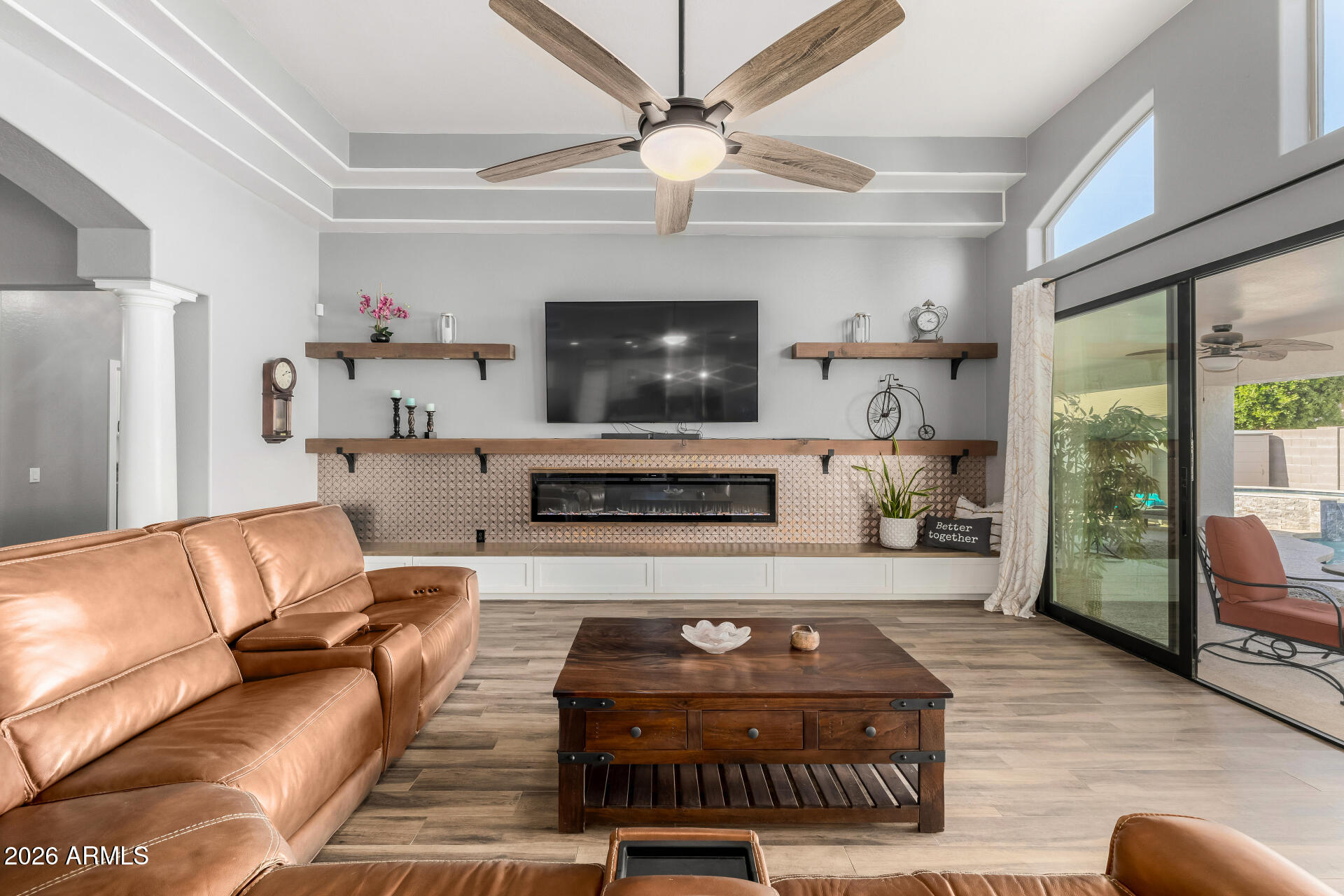 992 E BEECHNUT Drive