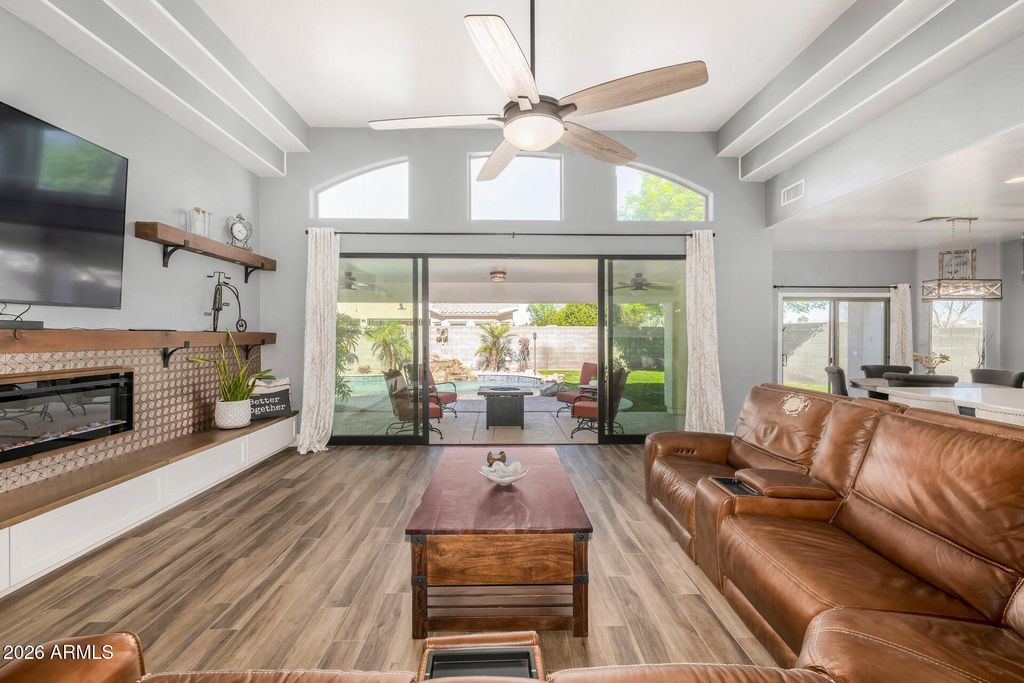 Photo of 992 E Beechnut Drive, Chandler, AZ 85249 (MLS # 6971983)