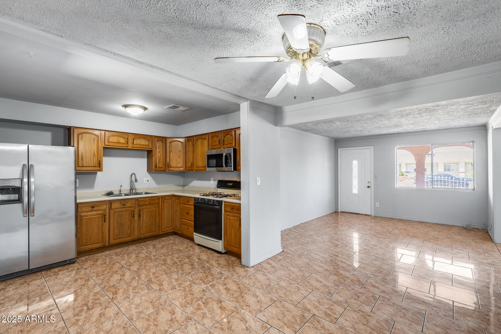 4225 N 27TH Drive