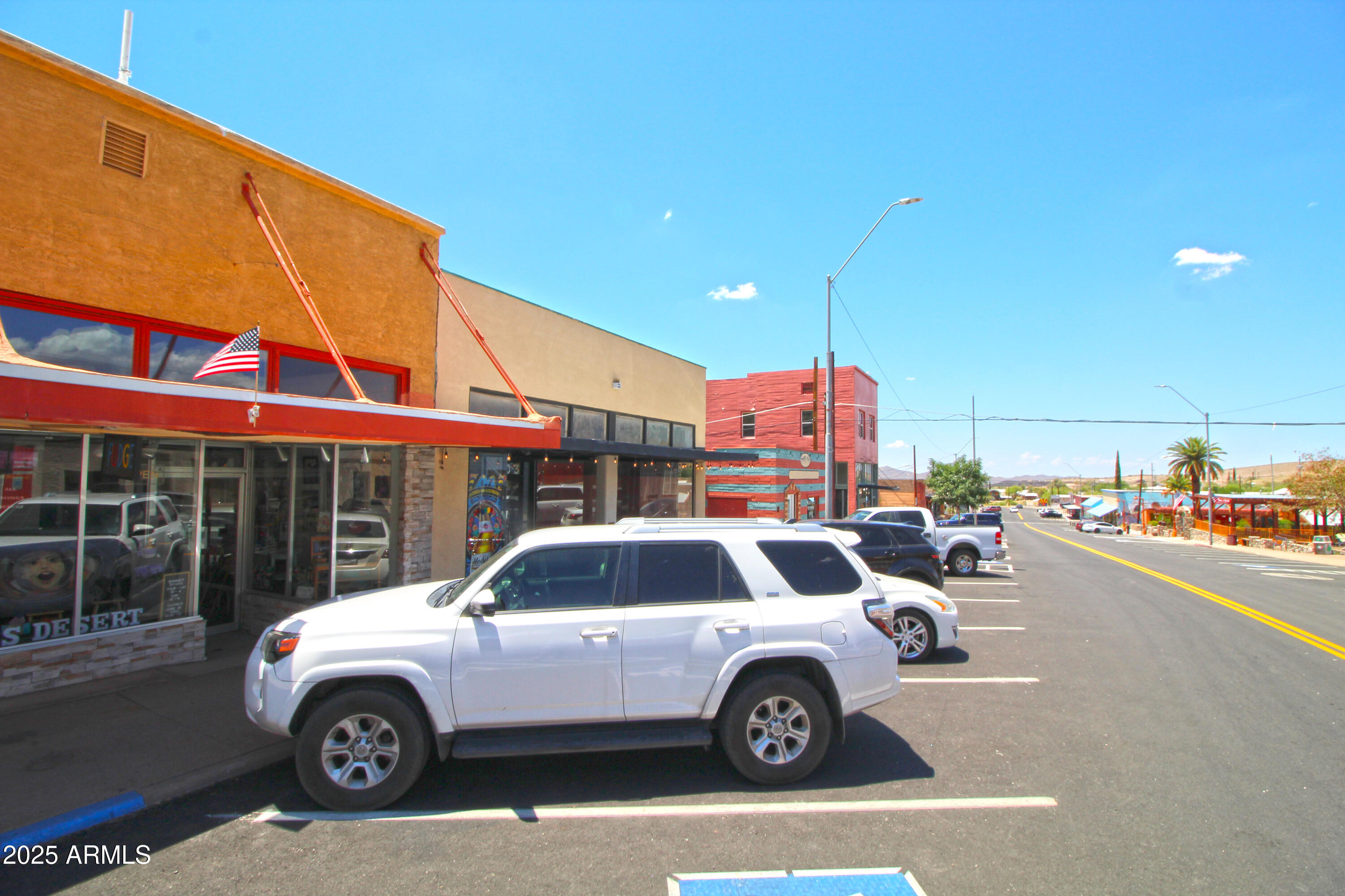 199 W MAIN Street
