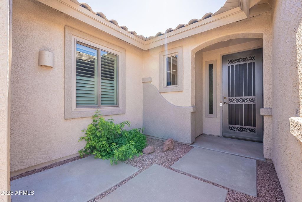 Photo of 7527 E Elderberry Way, Gold Canyon, AZ 85118 (MLS # 6947664)