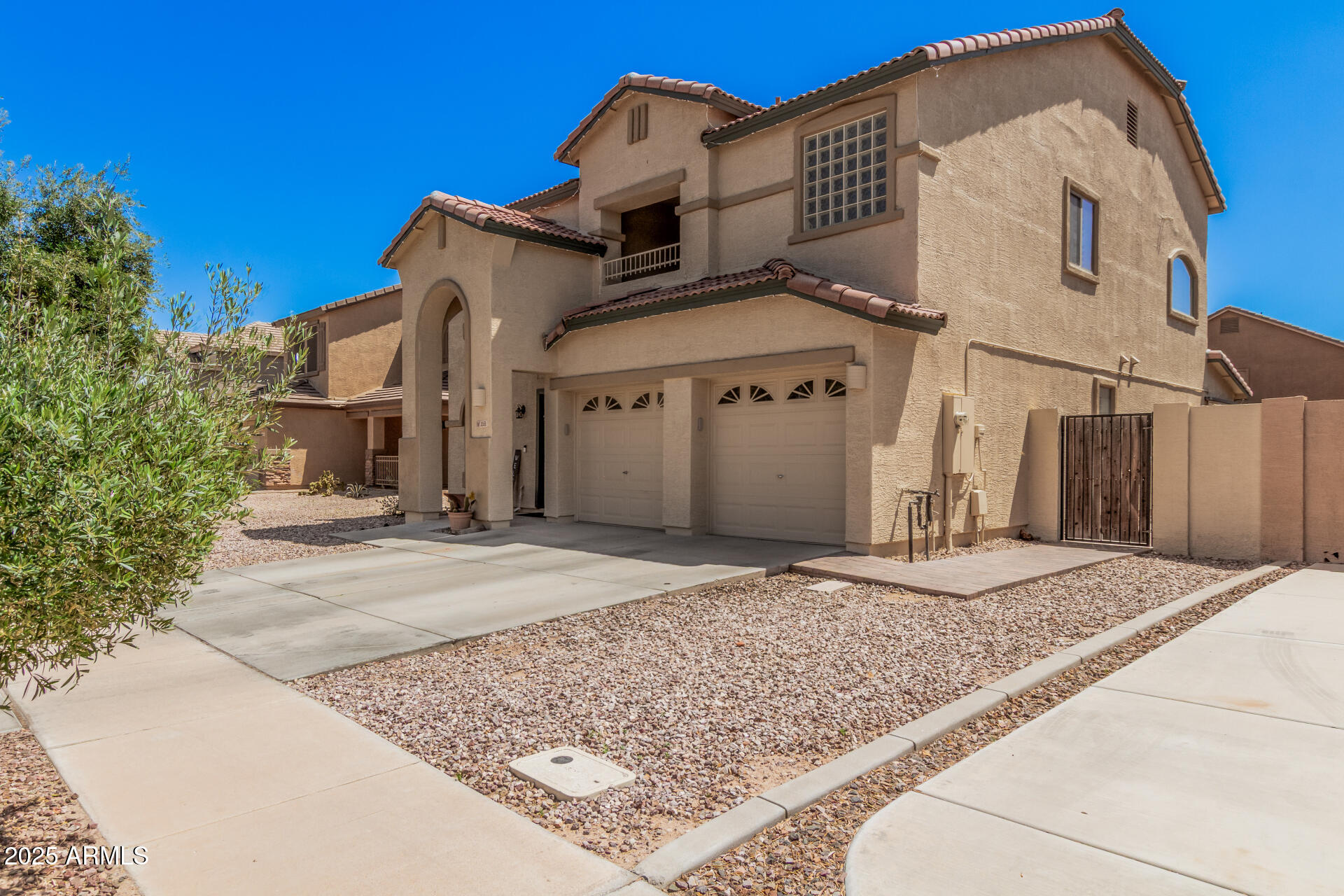 3551 E MEAD Drive