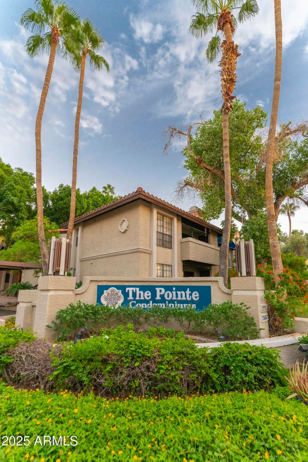 Photo of 7557 N Dreamy Draw Drive #264, Phoenix, AZ 85020 (MLS # 6934128)