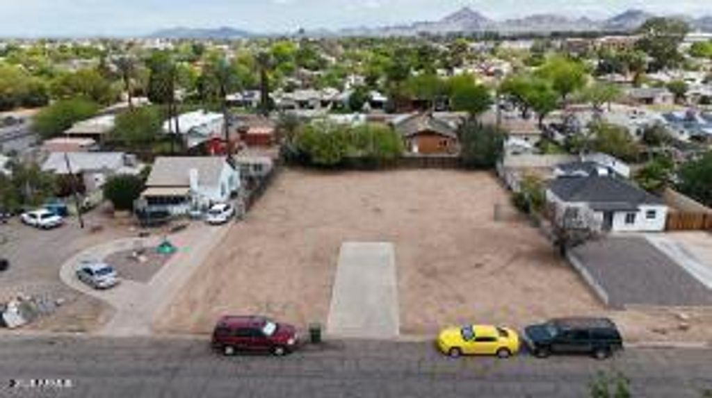 Photo of 2210 E Sheridan Street #16, Phoenix, AZ 85006 (MLS # 6864802)