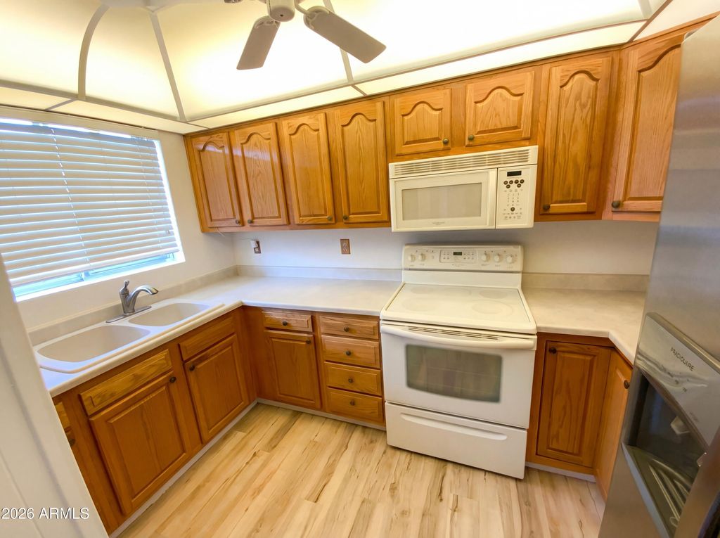 Photo of 10826 N Fairway Court E, Sun City, AZ 85351 (MLS # 6984265)