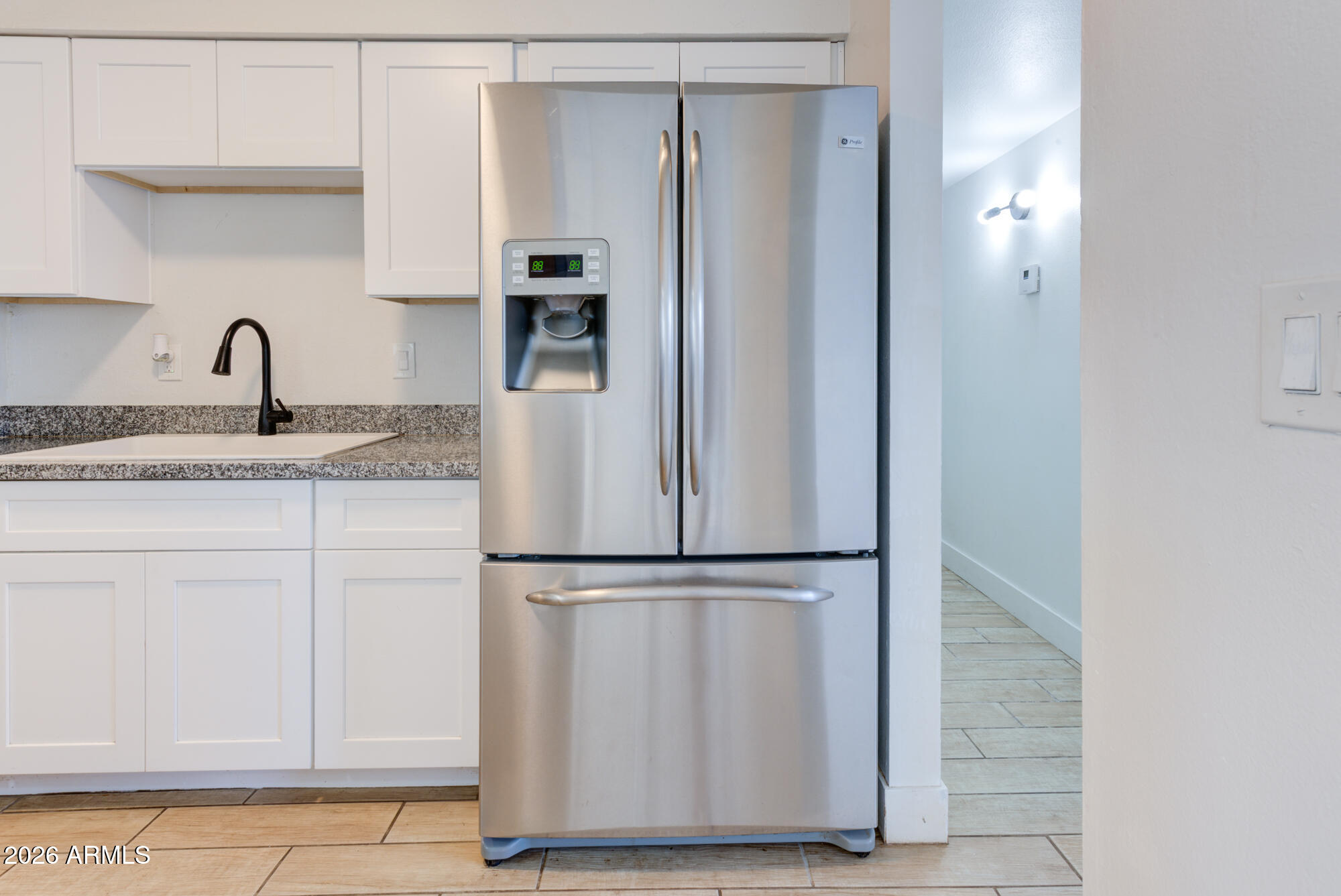 157 W Juniper Street