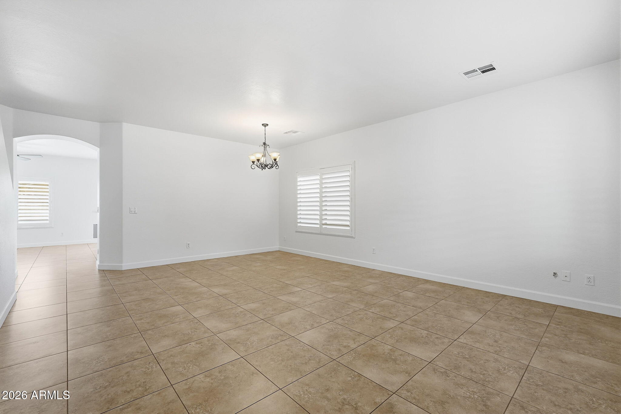 22343 E CALLE DE FLORES --