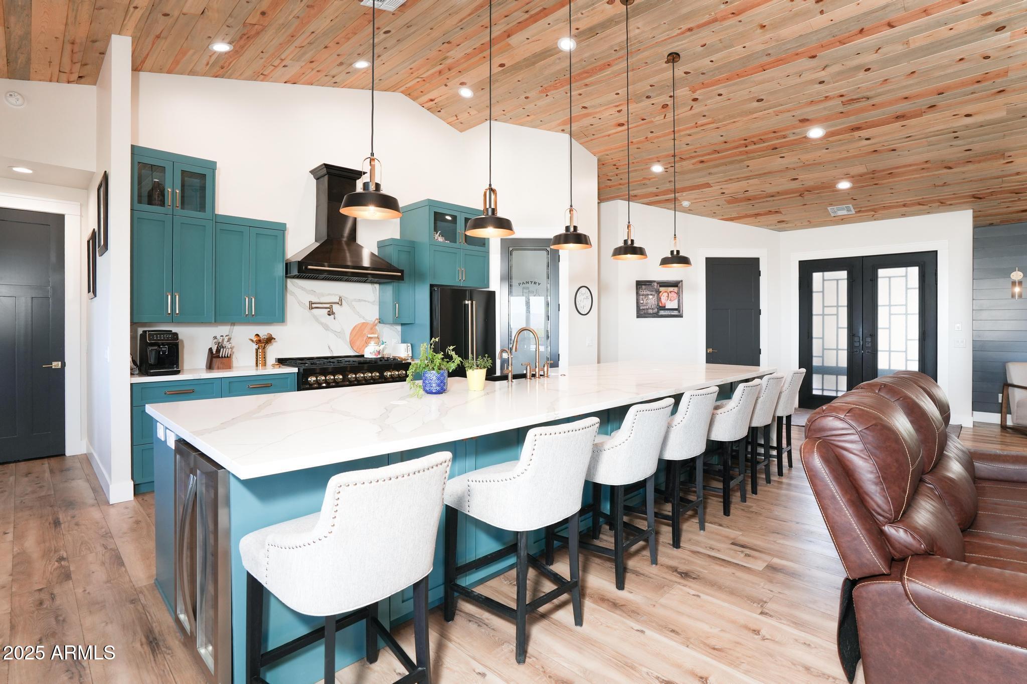 2900 W SPRING VIEW Drive
