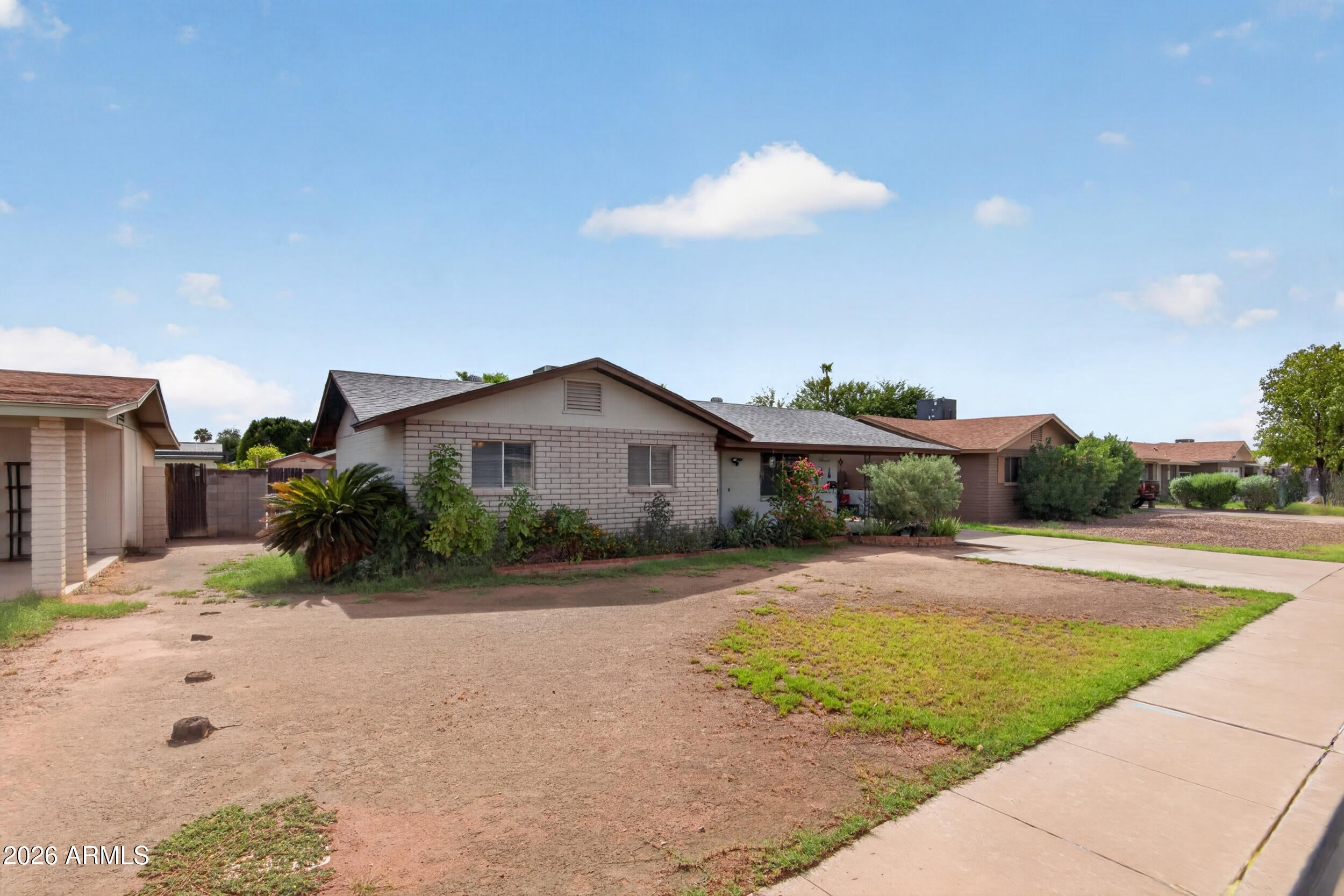 1833 E BOISE Street