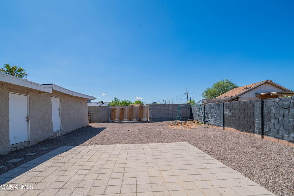 Photo of 206 N 5th Street, Avondale, AZ 85323 (MLS # 6918960)