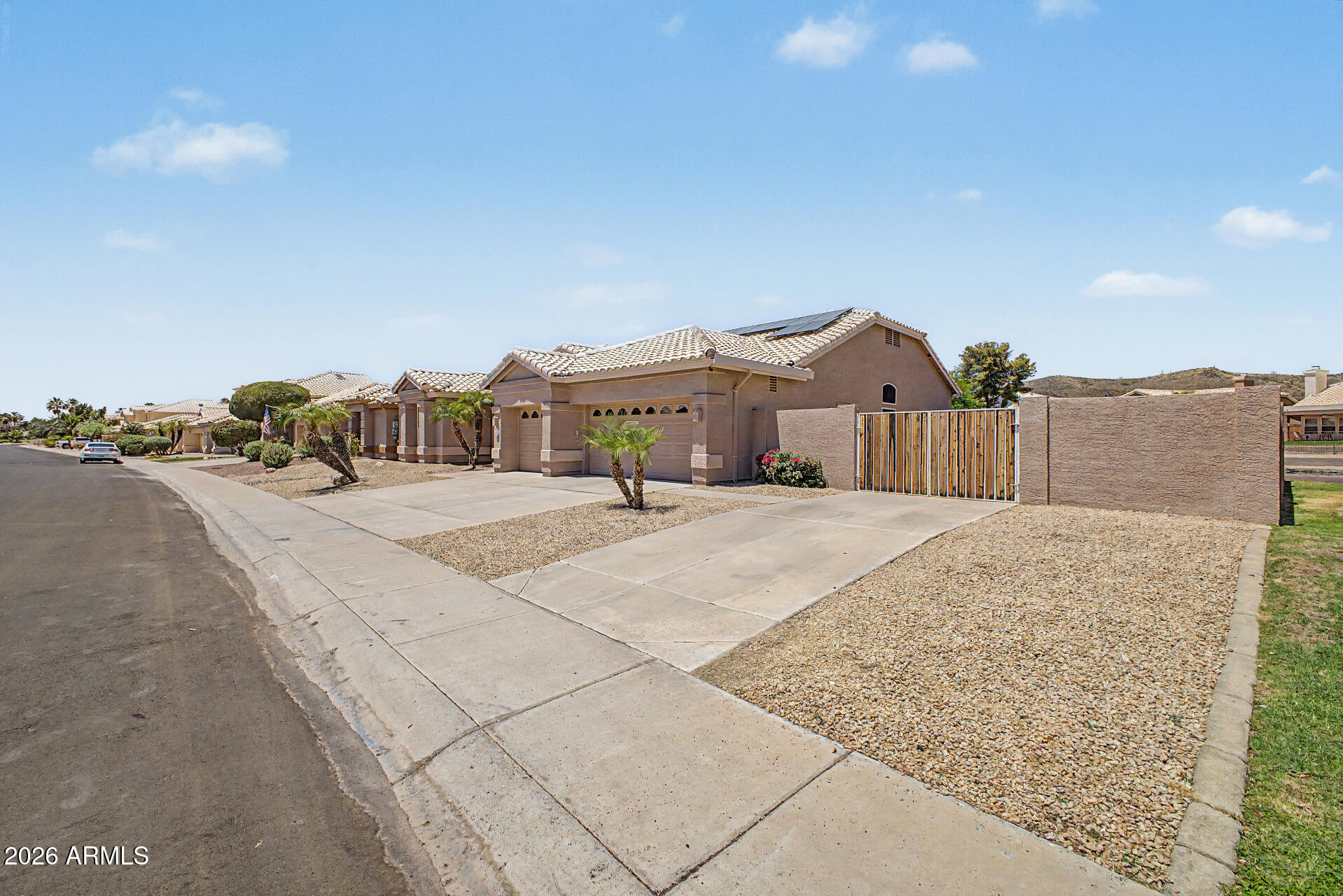 6334 W Louise Drive