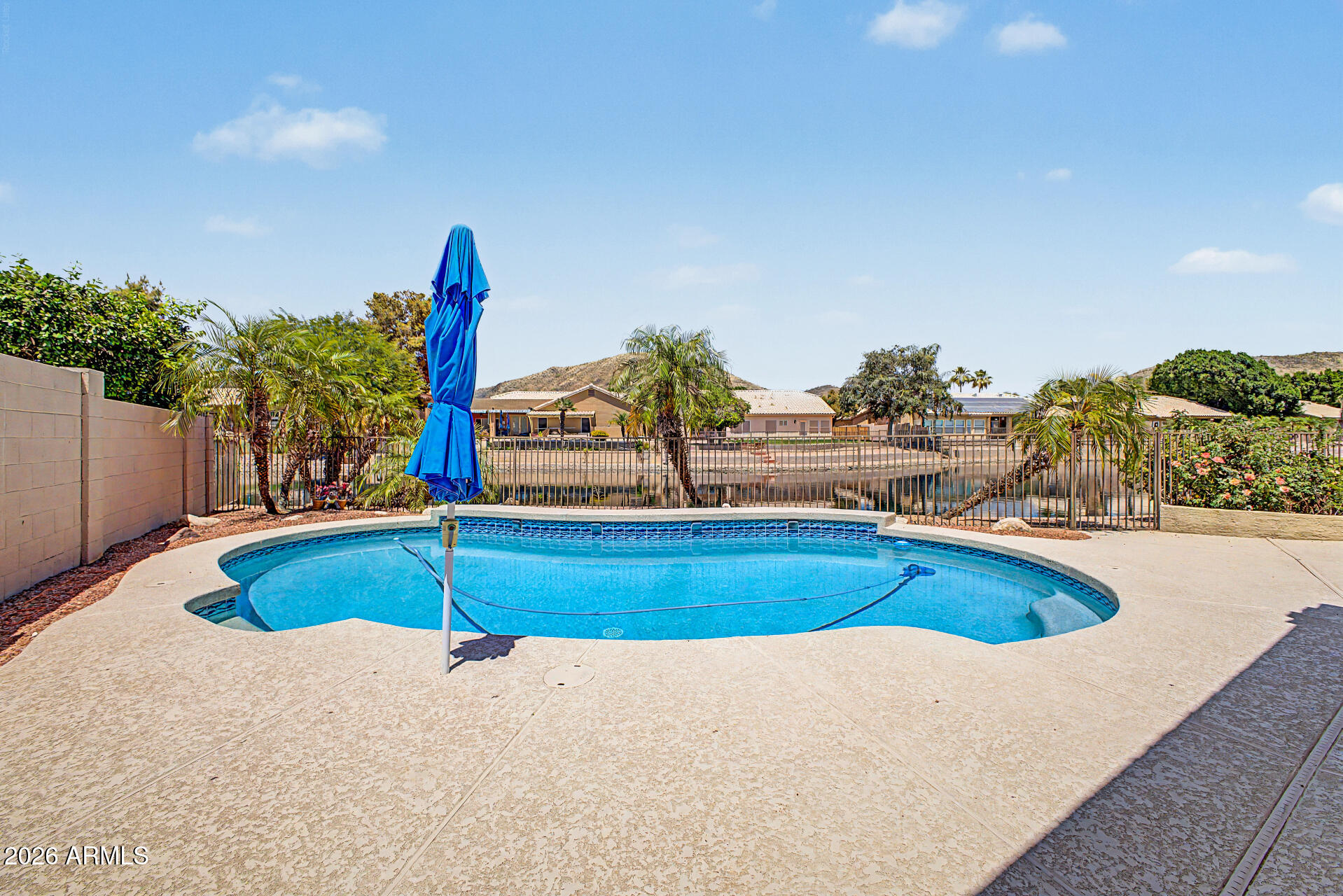 6334 W Louise Drive