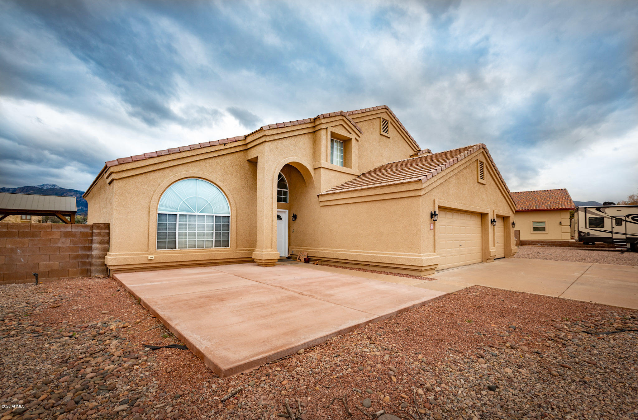 MOUNTAIN SHADOWS PHASE E - Residential