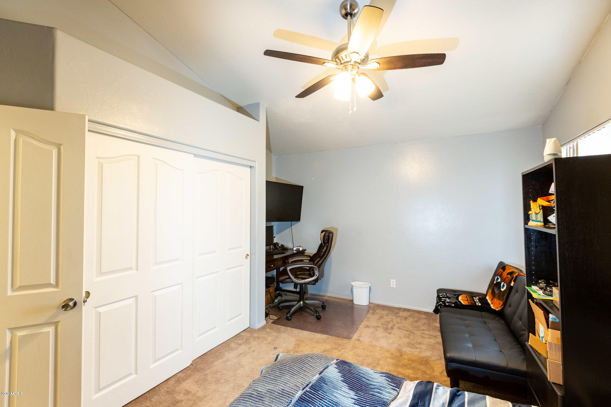 MOUNTAIN SHADOWS PHASE E - Residential