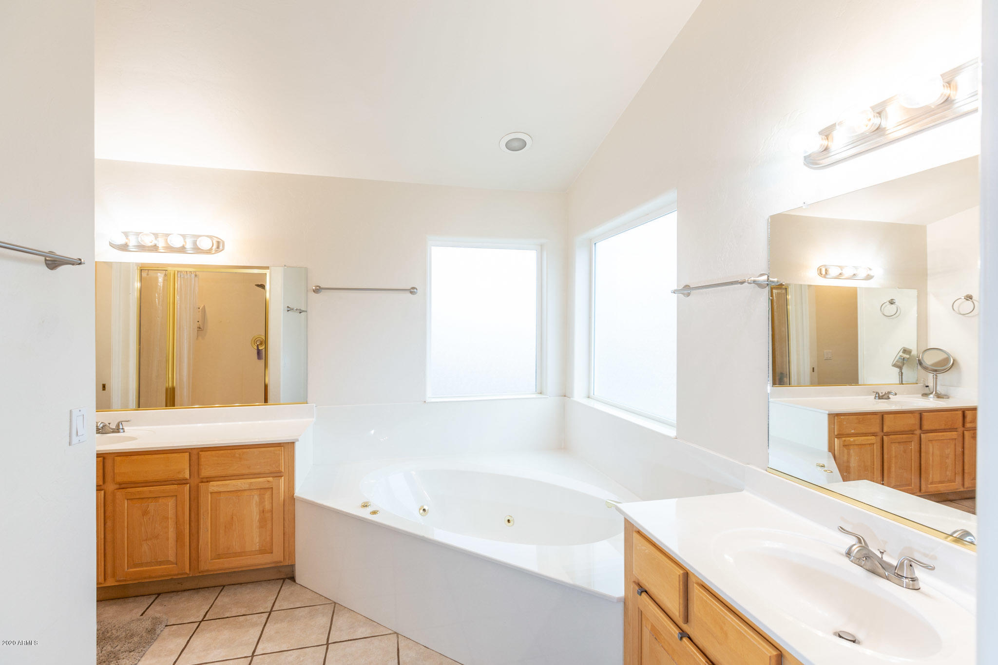 MOUNTAIN SHADOWS PHASE E - Residential