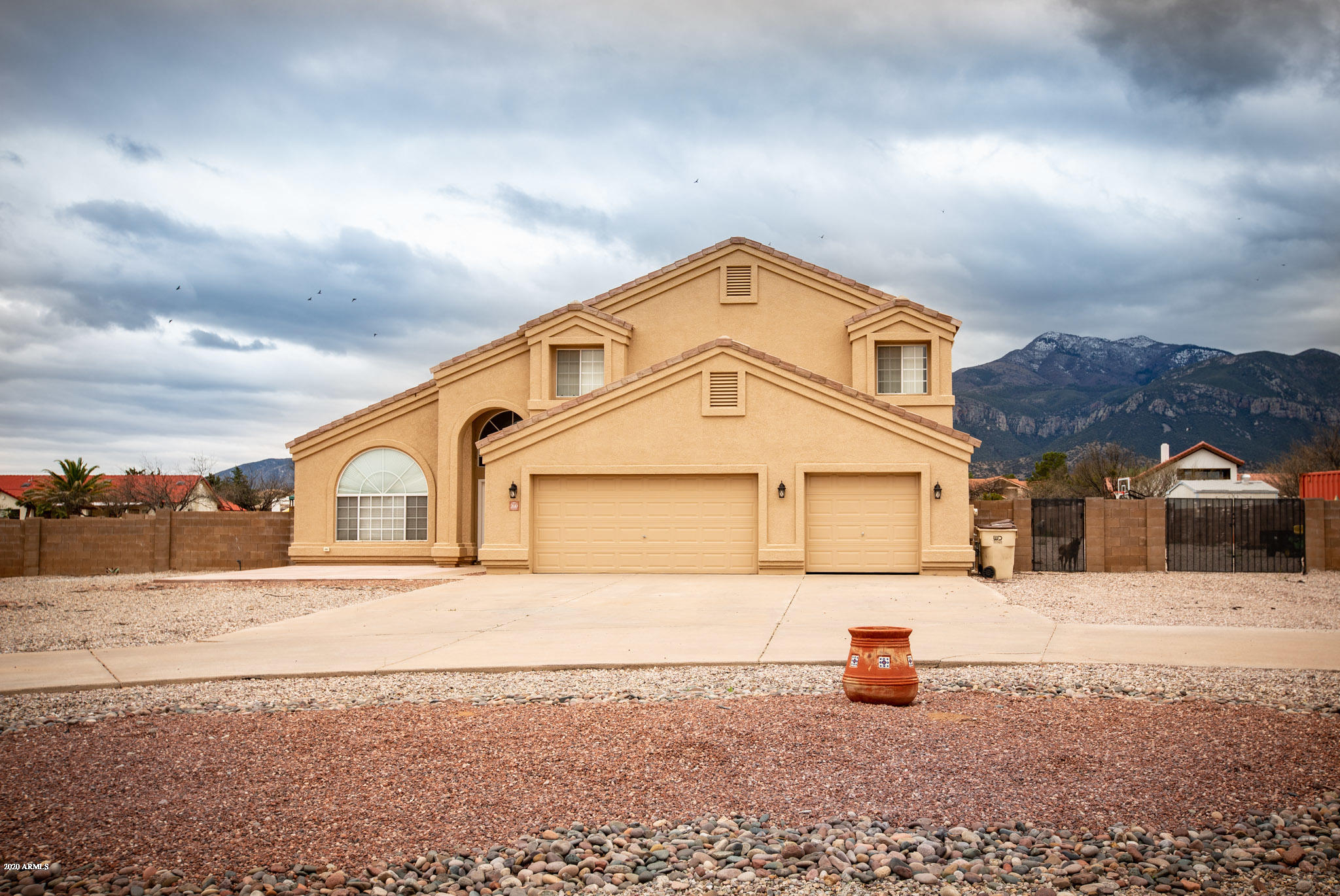 MOUNTAIN SHADOWS PHASE E - Residential