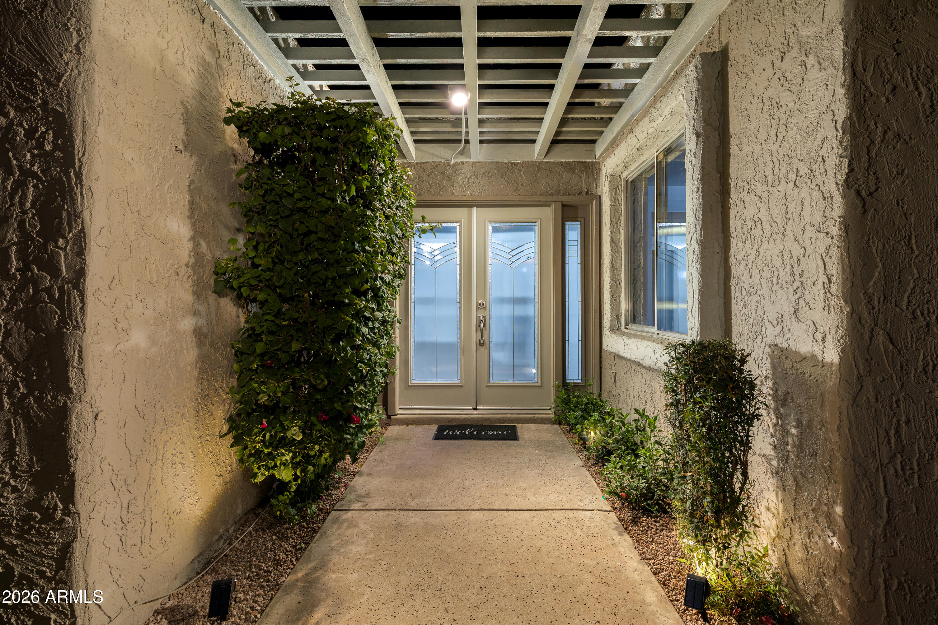 7645 N VIA DE MANANA --