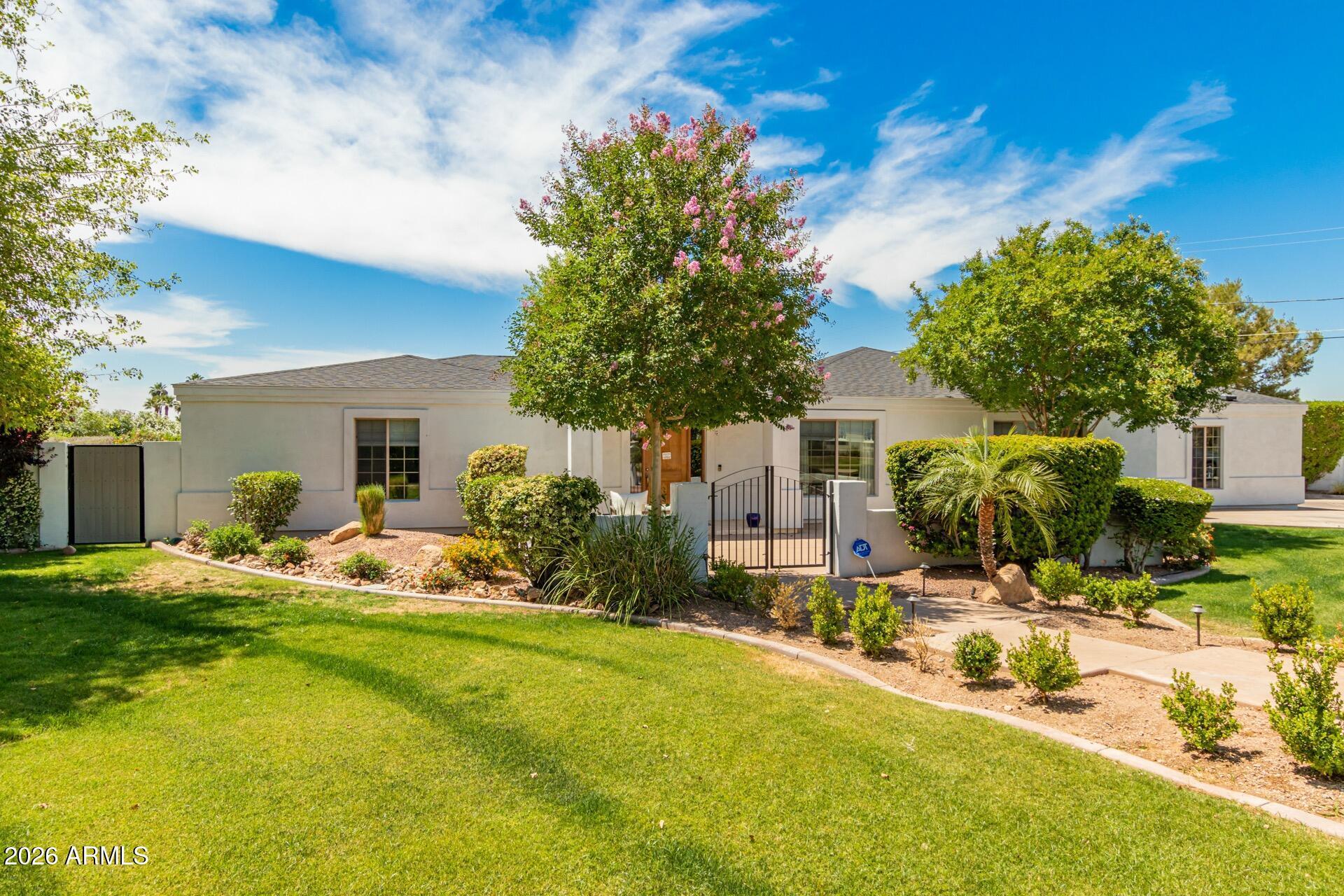 5555 E MONTEROSA Street