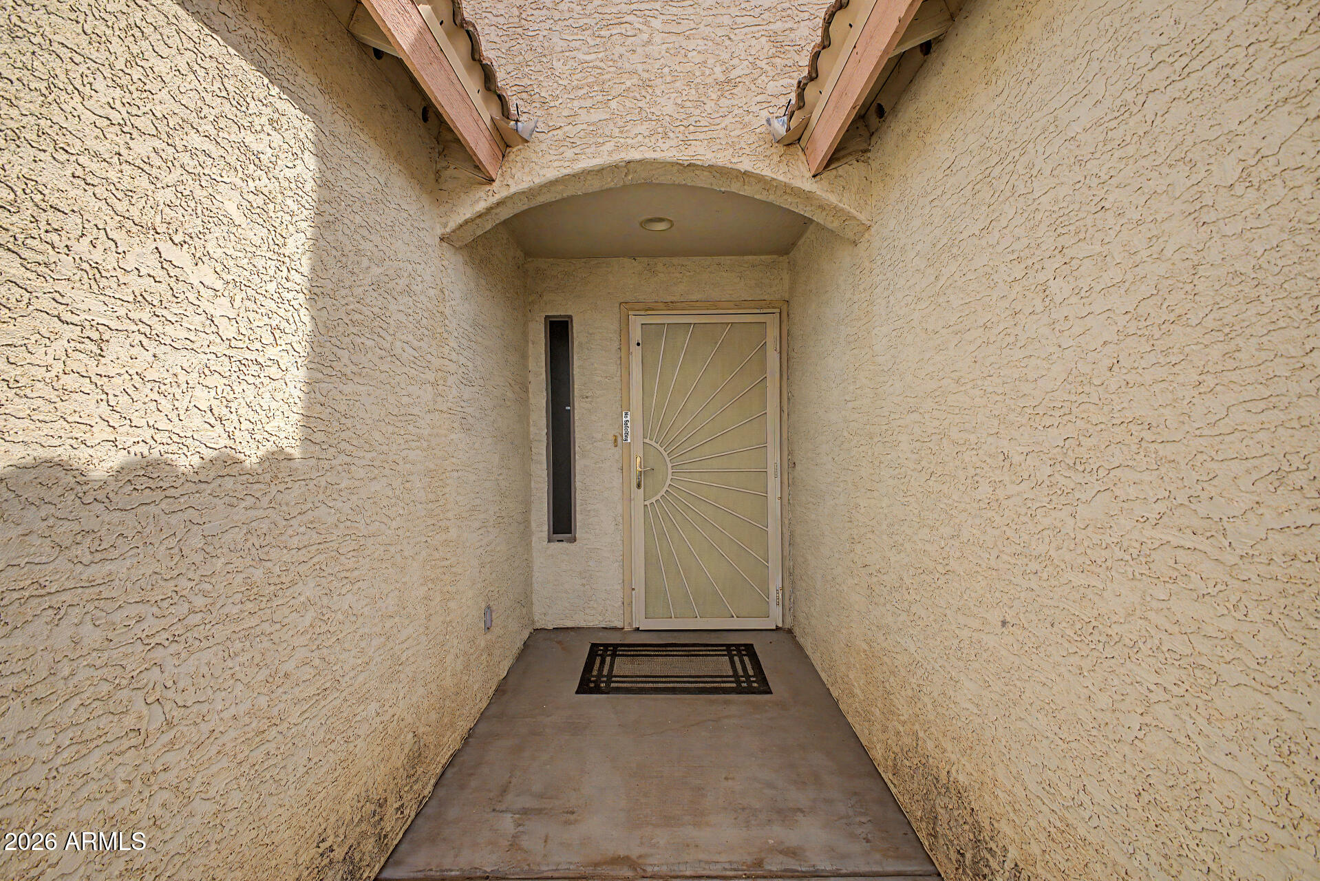 9051 W RAVEN Drive