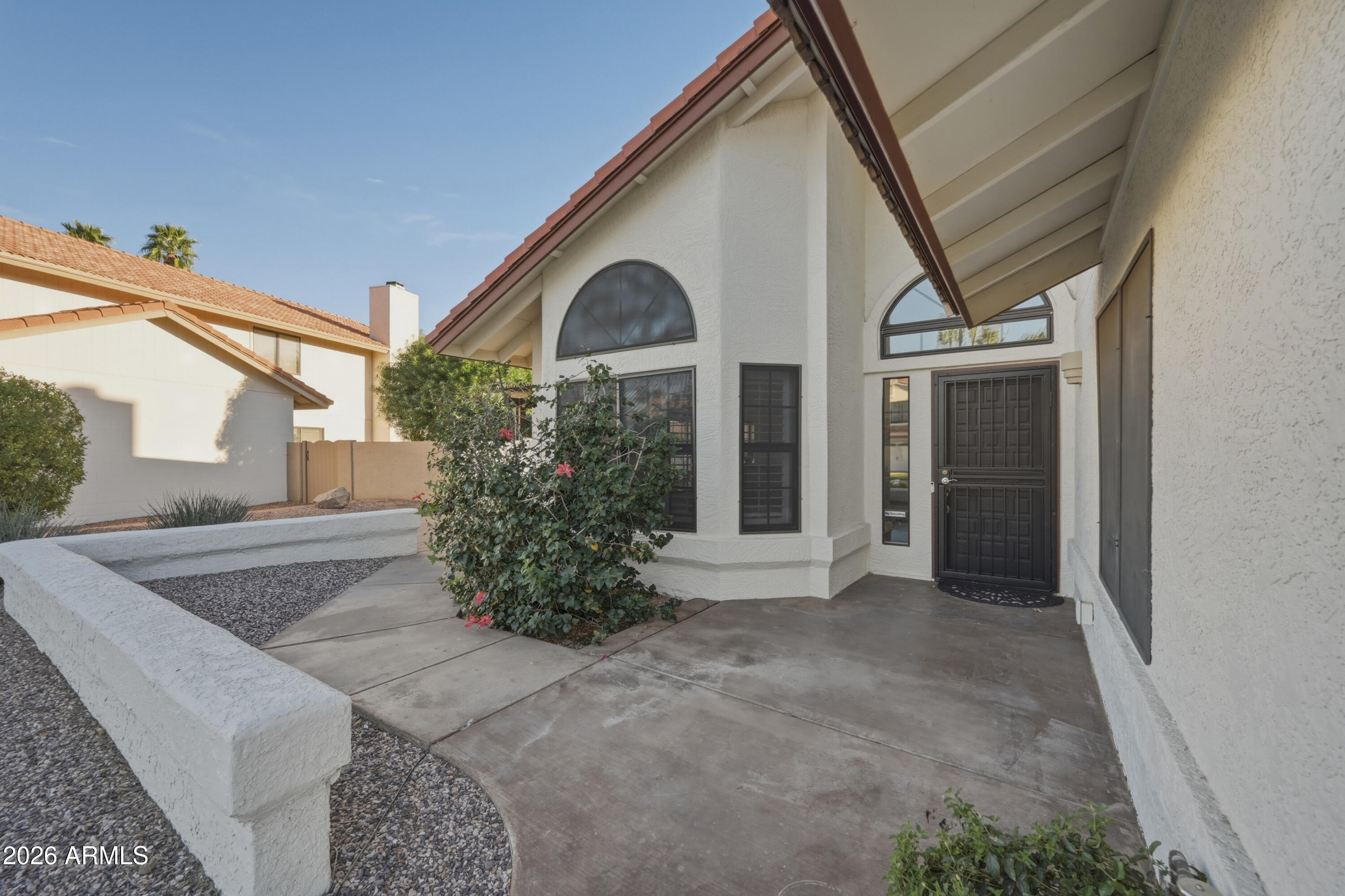 8905 E VOLTAIRE Drive