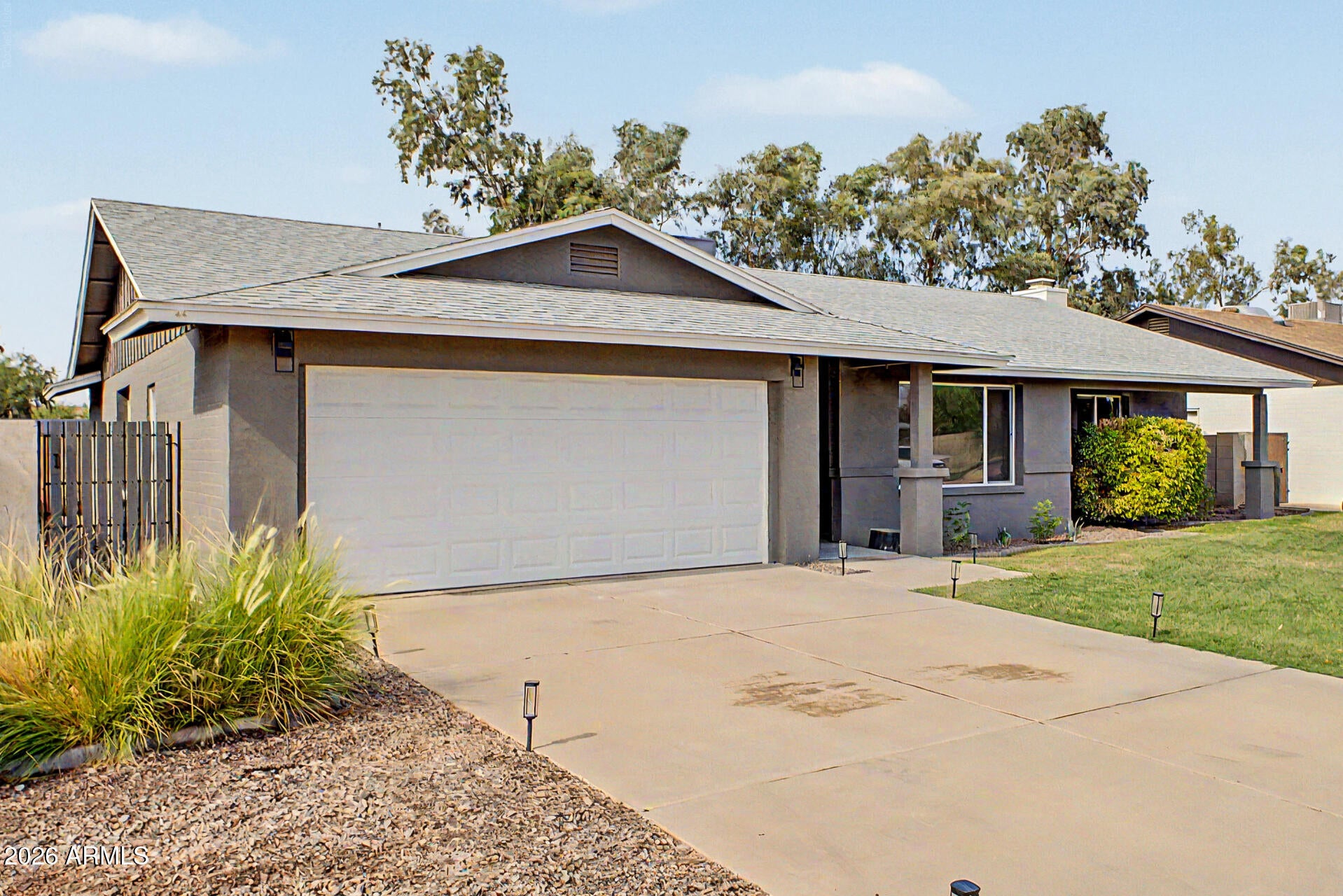 2136 E COLGATE Drive
