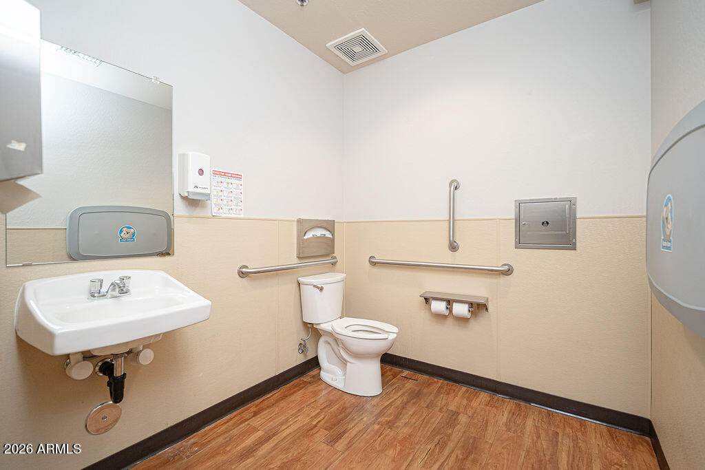THOMAS ROAD MEDICAL PLAZA CONDOMINIUM - Commercial Sale