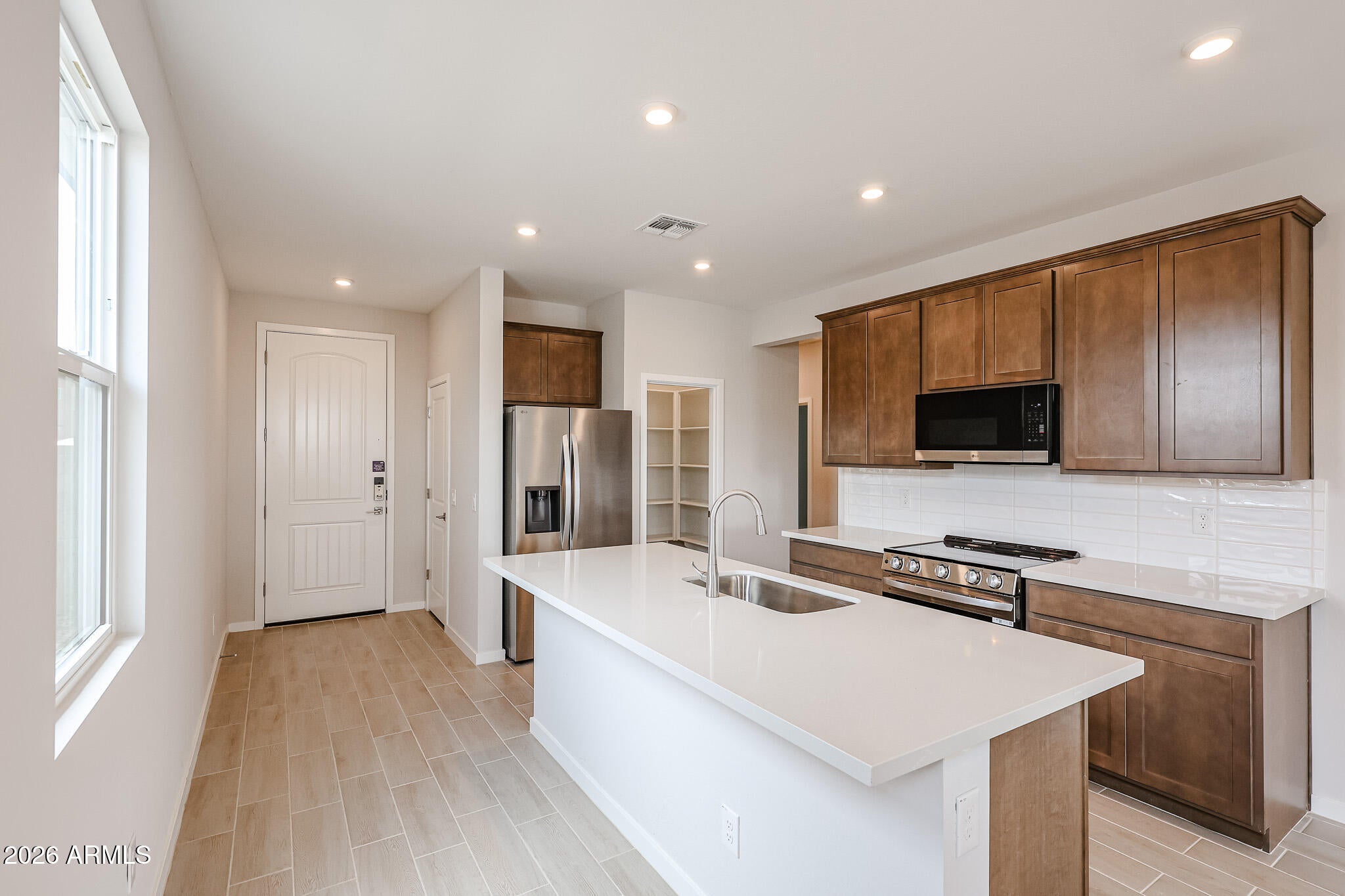 5928 E SIDEOATS Way