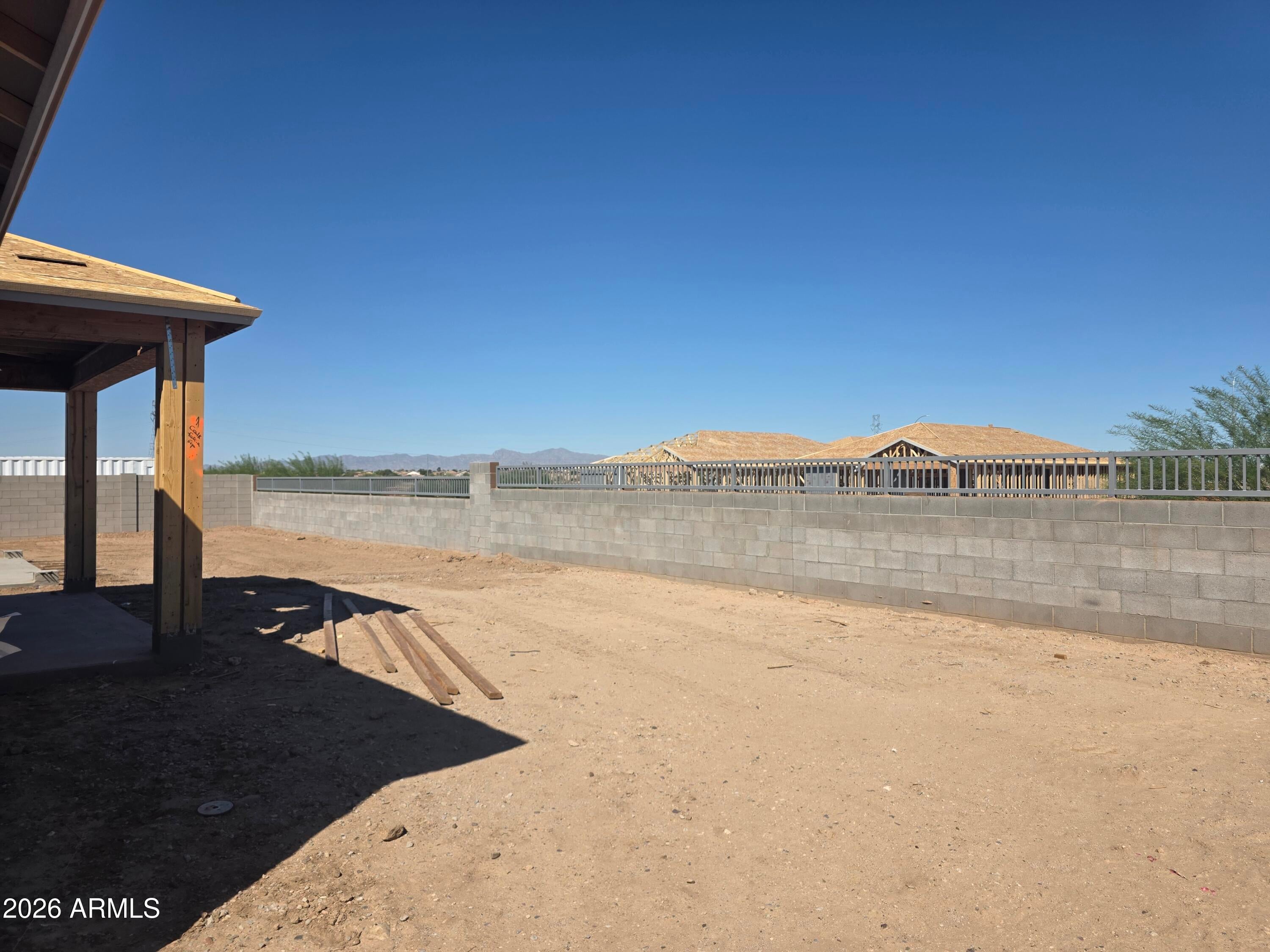12586 W DAVIS Lane