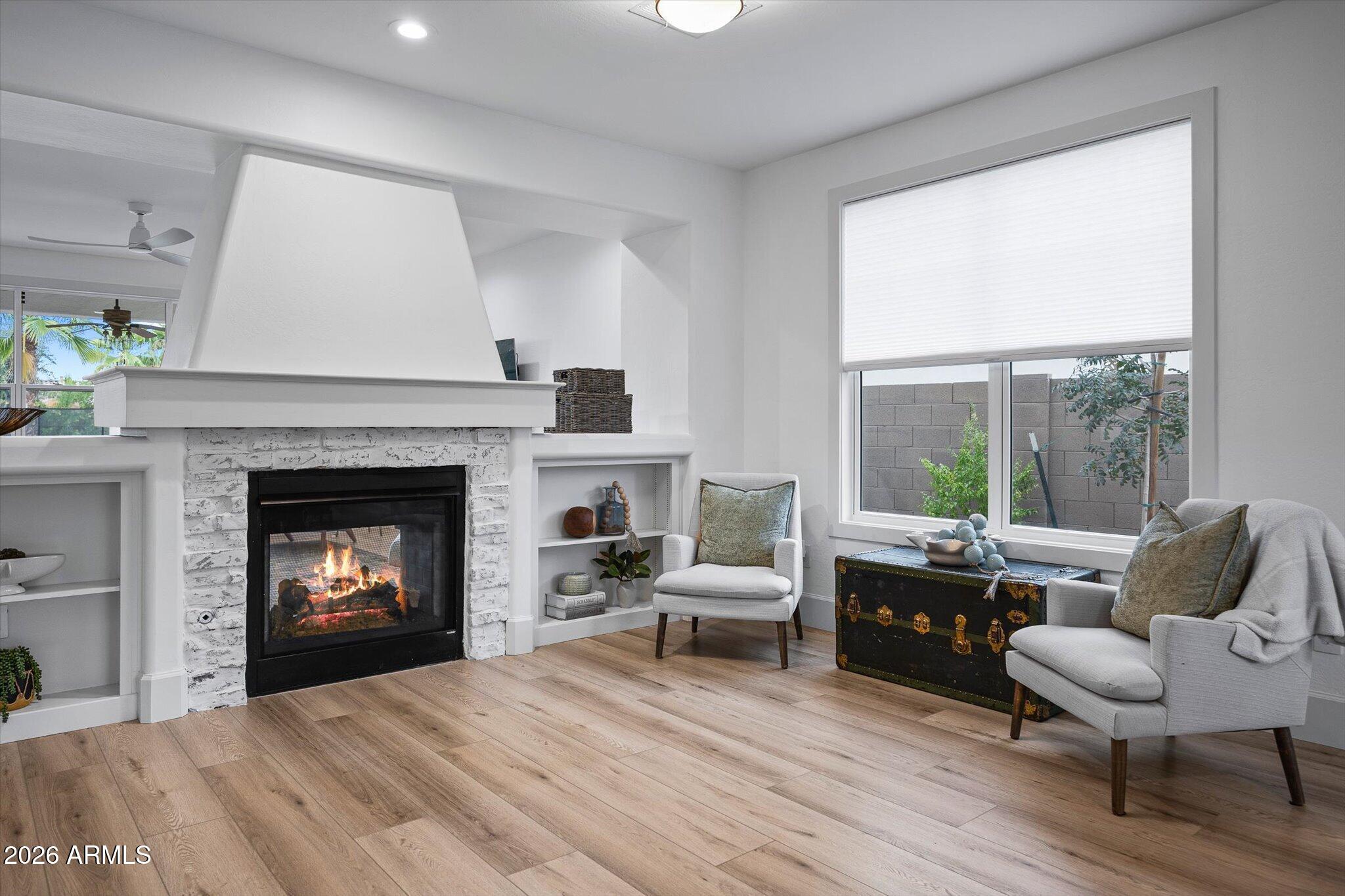 2288 E ASTER Drive