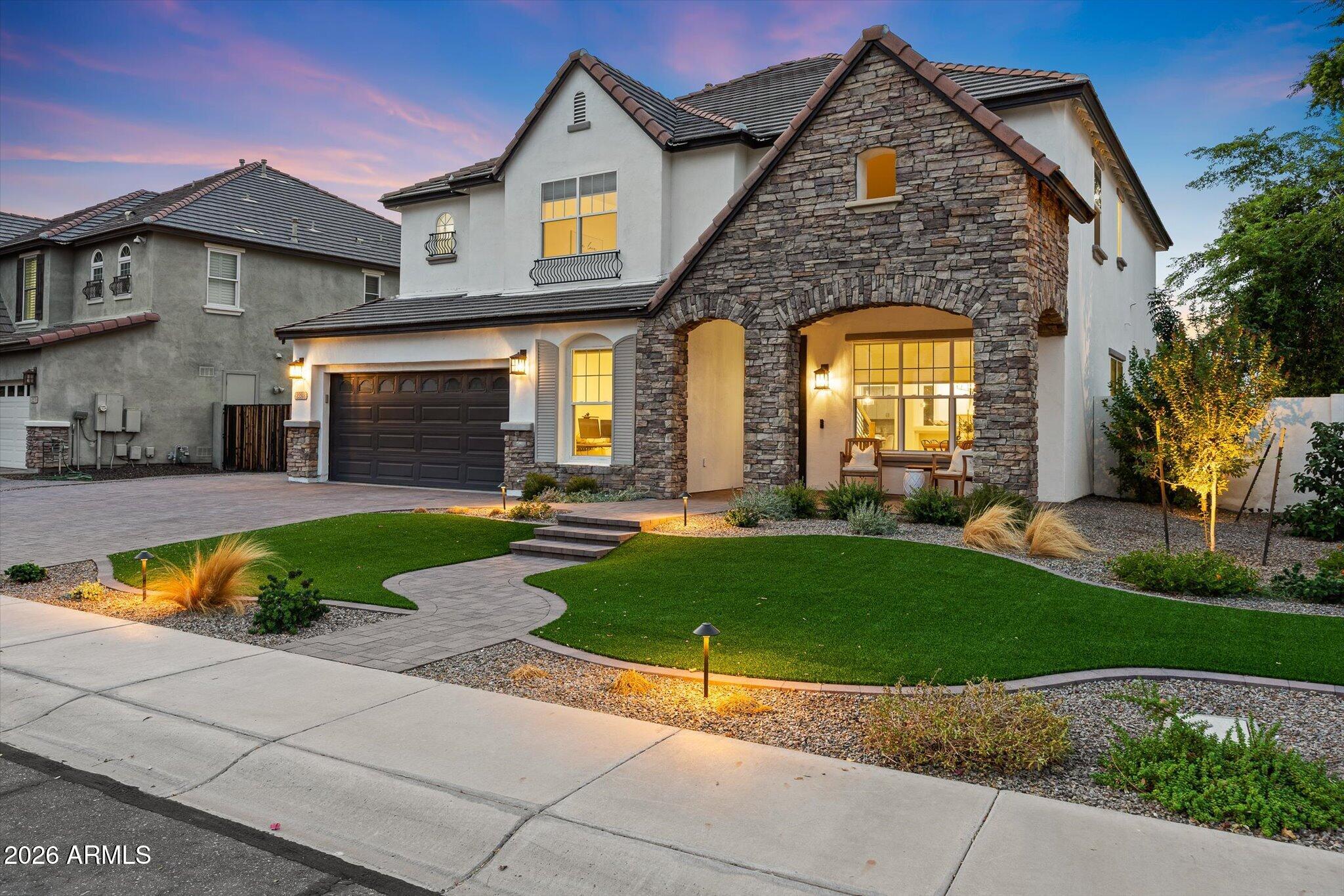 2288 E ASTER Drive
