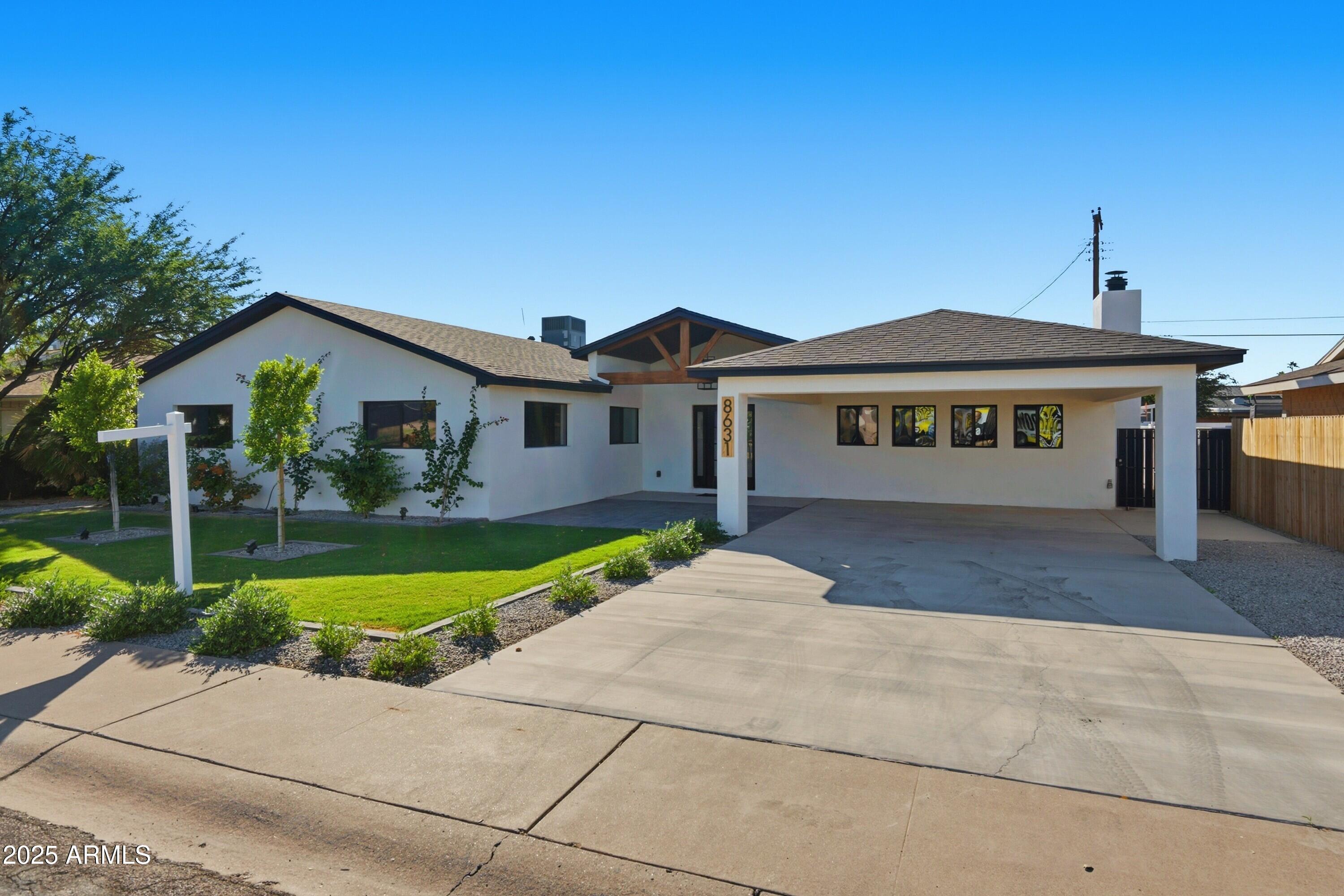 8631 E THOMAS Road