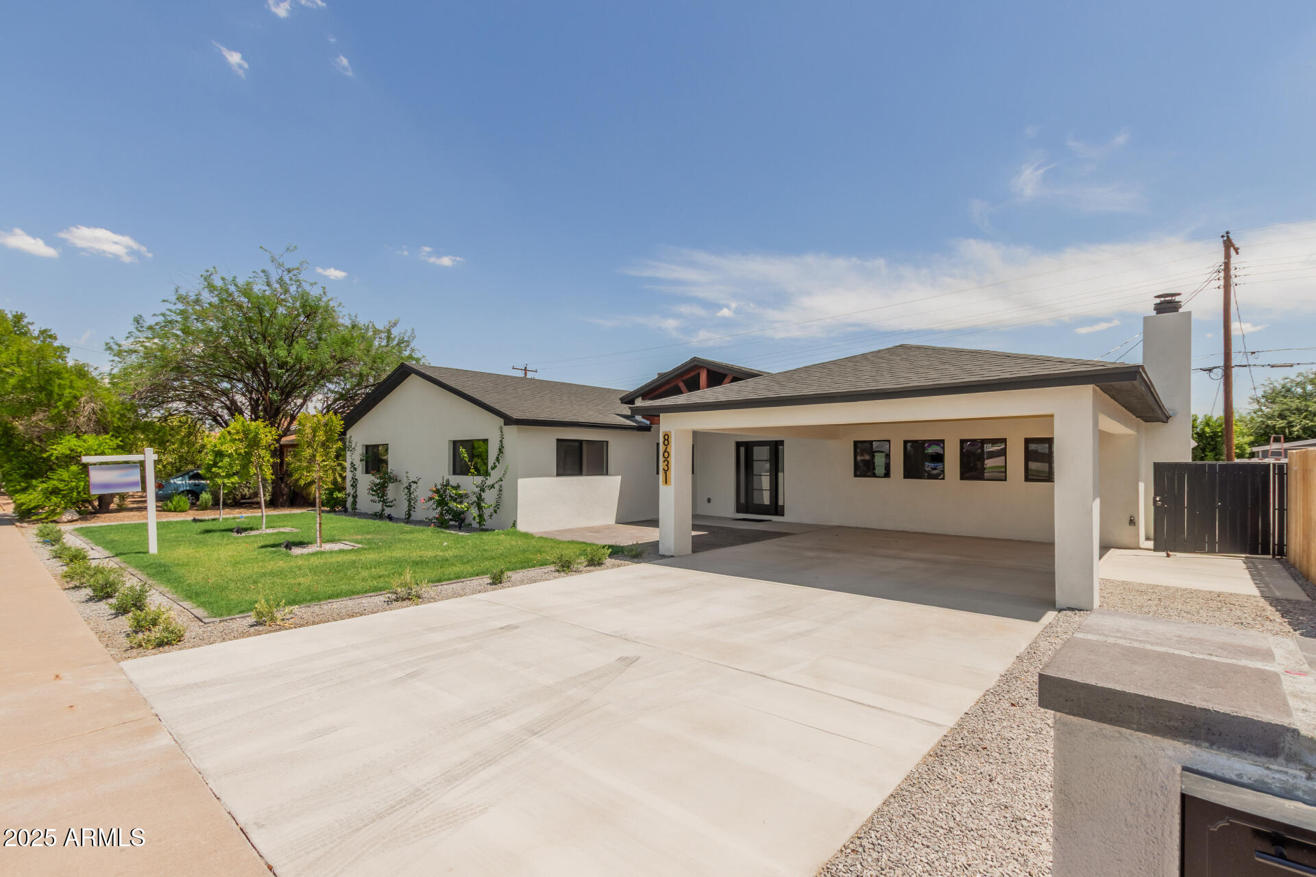 8631 E THOMAS Road