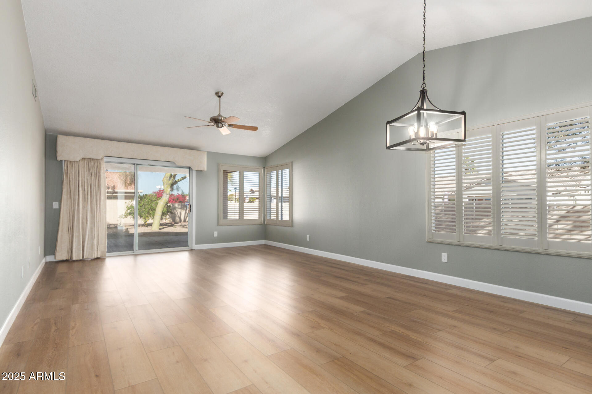 10714 E NACOMA Drive