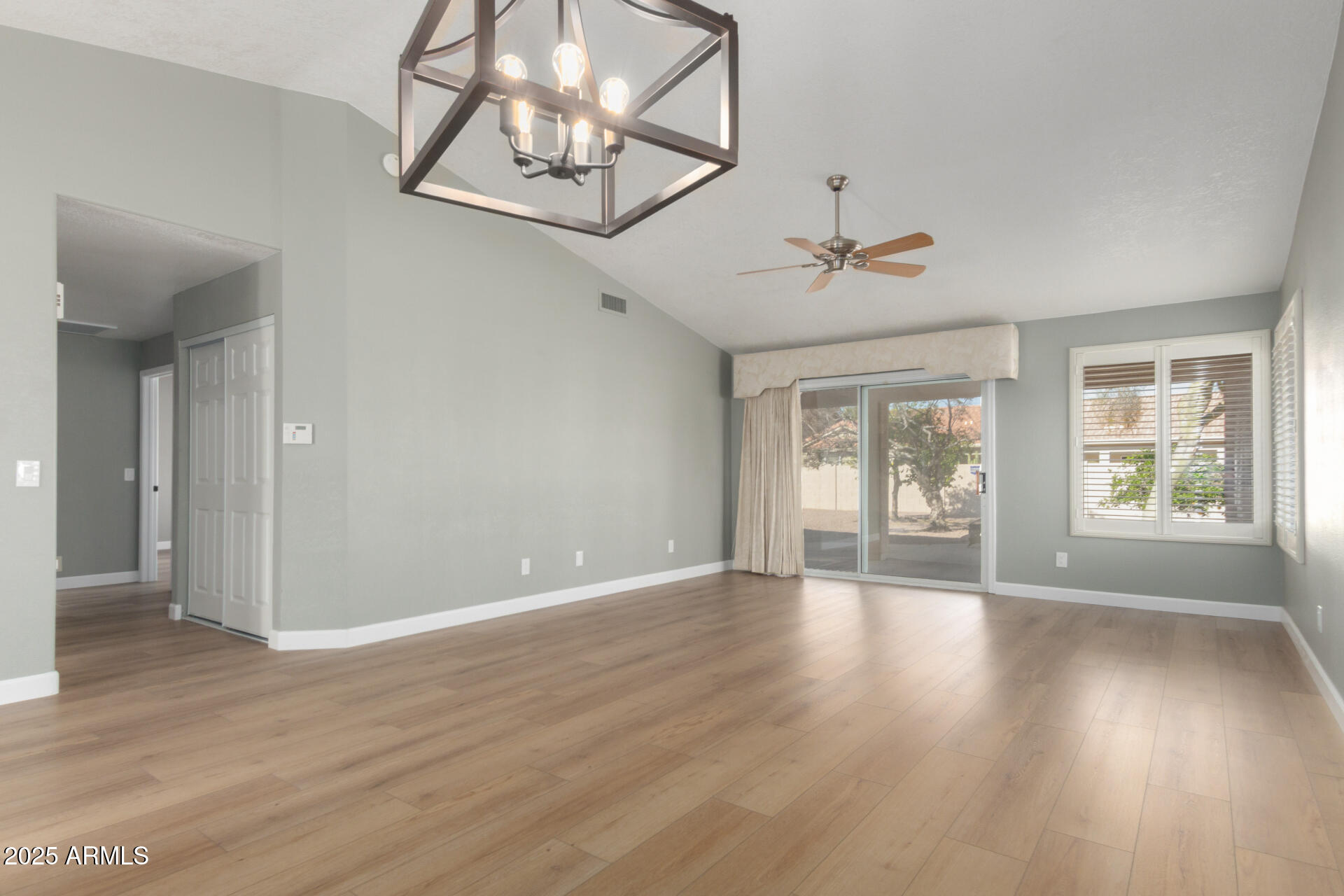 10714 E NACOMA Drive