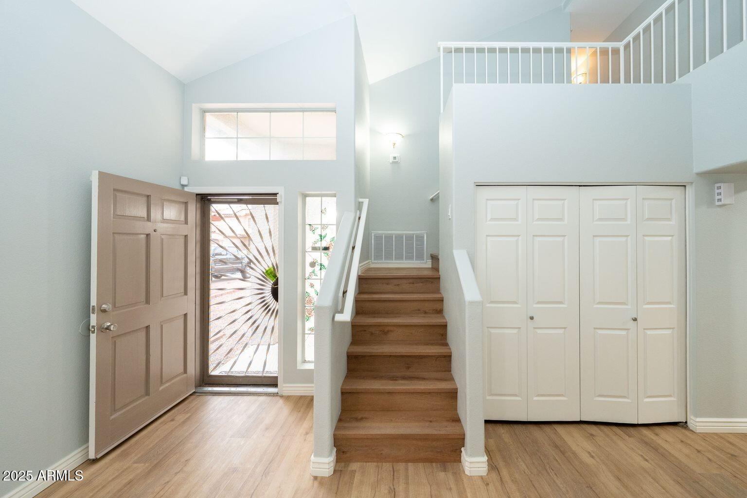 909 W SAN MATEO Court