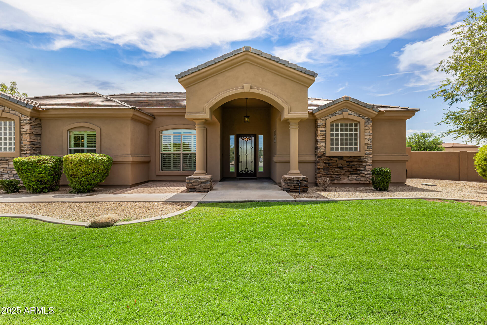 Homes for Sale in Queen Creek Arizona 1 21387 E PUMMELOS Road